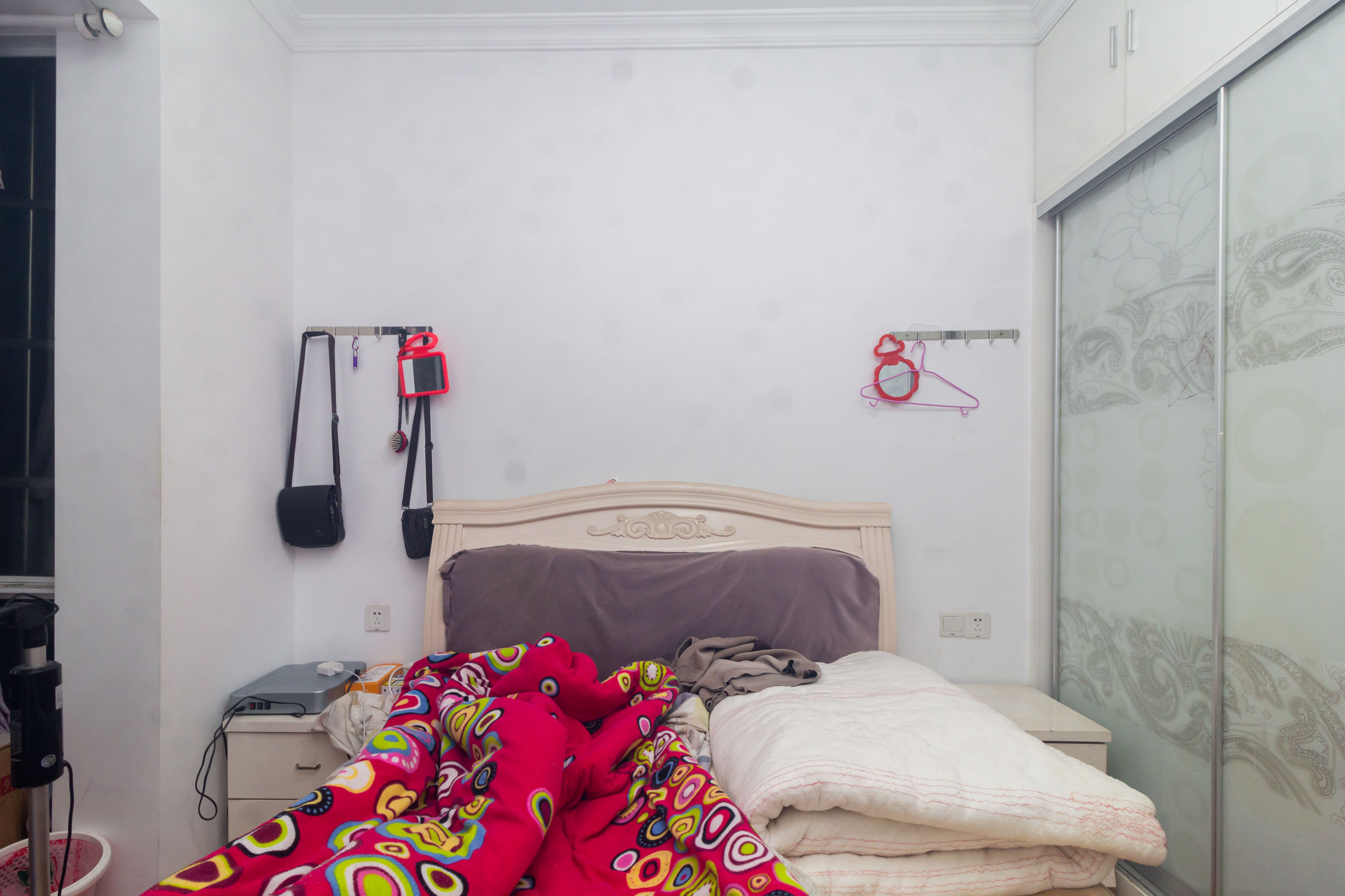 爵士湘  3室1厅1卫    73.8万 爵士湘  3室1厅1卫    73.8万卧室