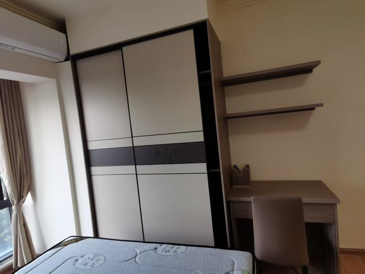 碧桂园壹中心 1室1厅1卫 1200.0元/月 碧桂园壹中心 1室1厅1卫 1200.0元/月室内图