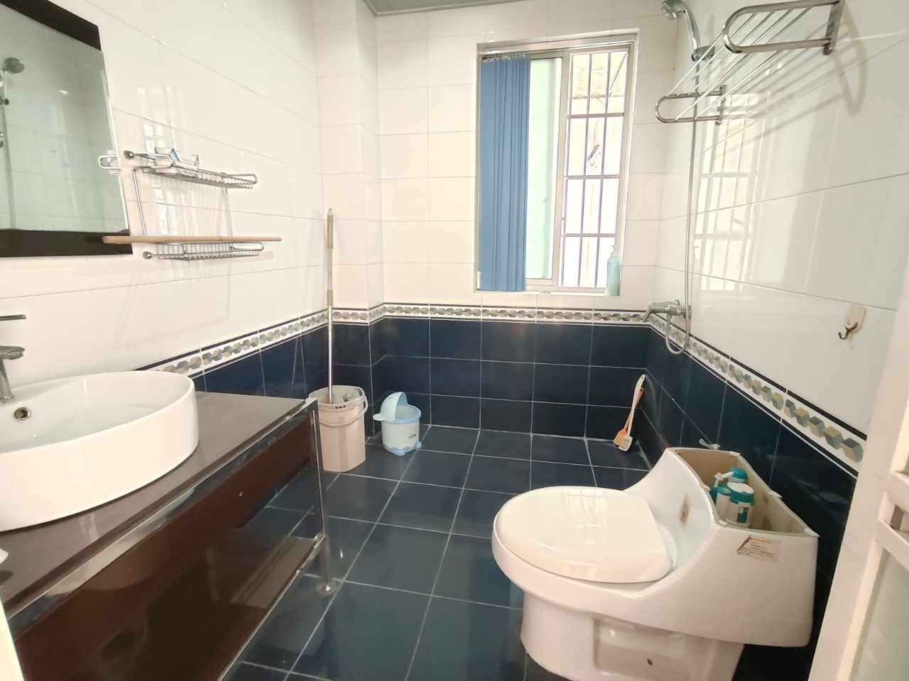 汽车城  3室2厅2卫    36.8万 汽车城  3室2厅2卫    36.8万室内图