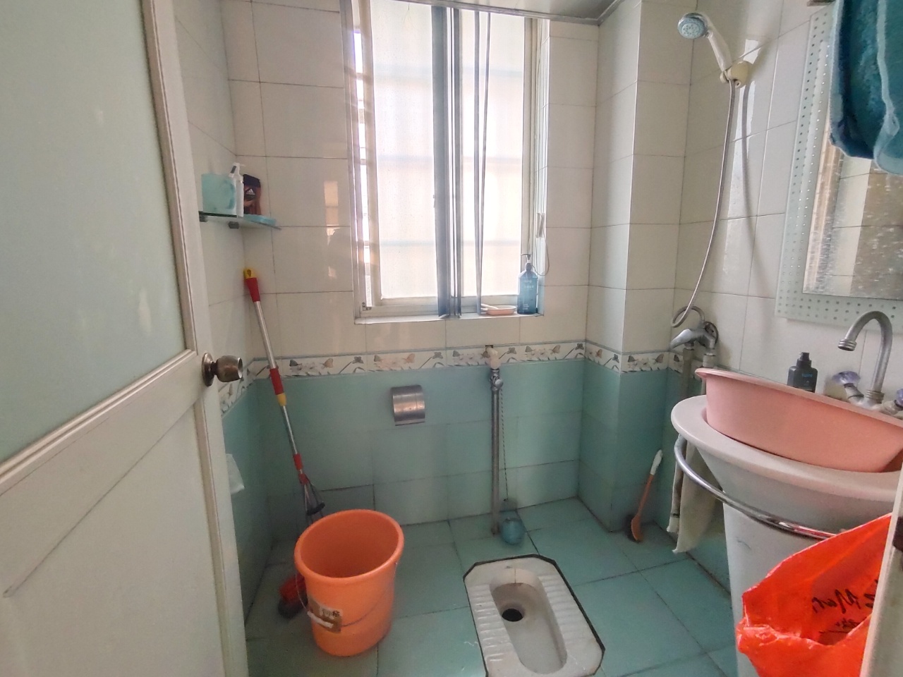 汽车城  3室2厅2卫    36.8万 汽车城  3室2厅2卫    36.8万室内图