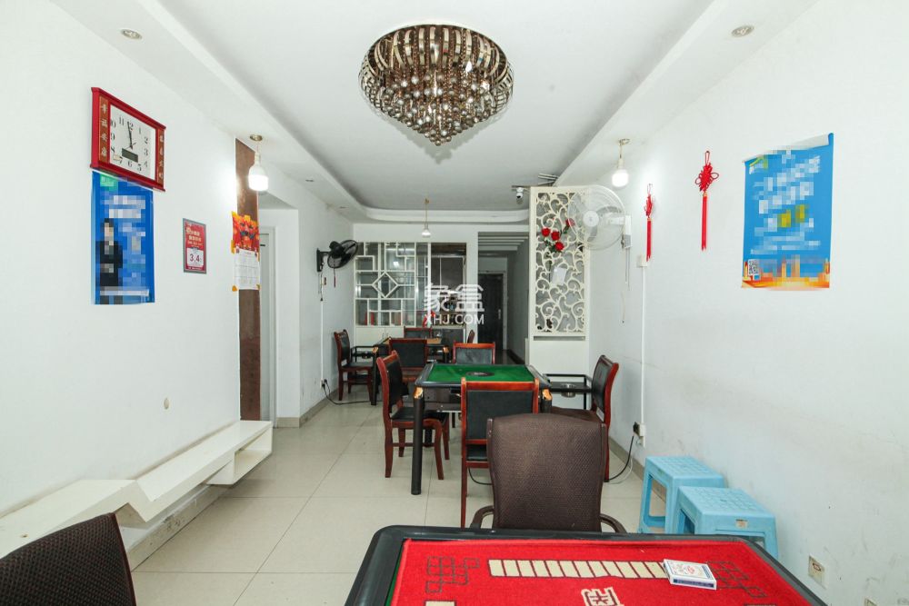 恒基凯旋门一二期  1室2厅1卫    64.0万