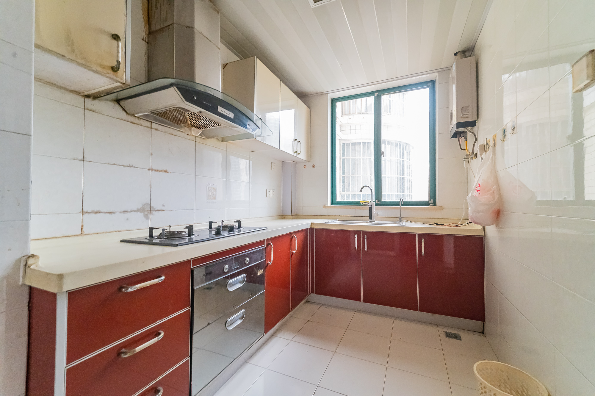 天和华城 3室2厅1卫 41.8万 天和华城 3室2厅1卫 41.8万厨房