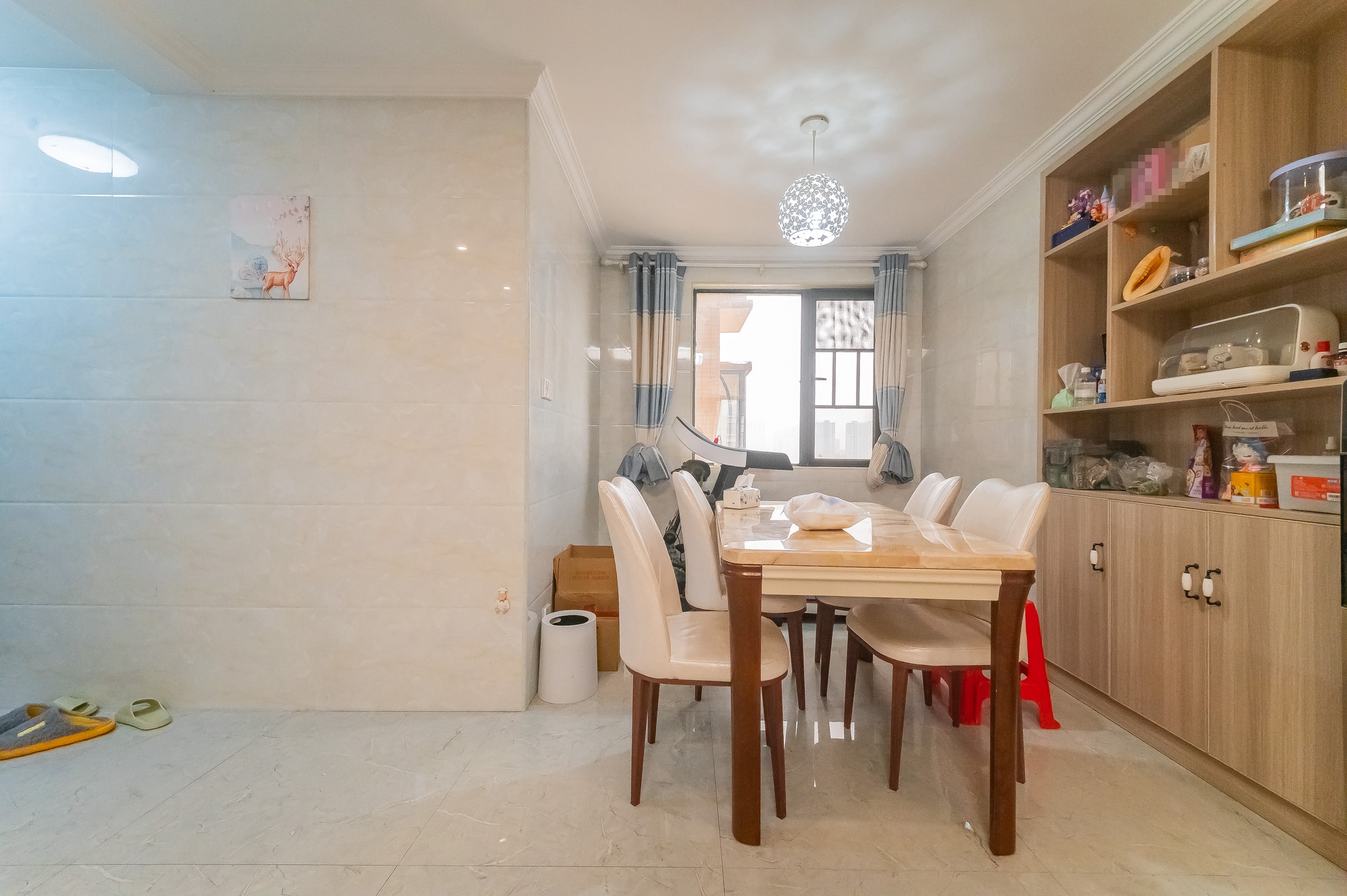 深业睿城 3室2厅2卫 82.0万 深业睿城 3室2厅2卫 82.0万客厅