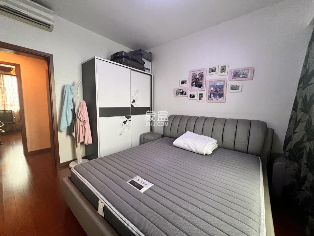 晋合湘水湾一期 3室2厅2卫 3200.0元/月 晋合湘水湾一期 3室2厅2卫 3200.0元/月室内图