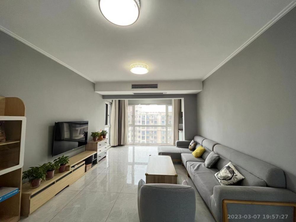 山水洲城华晨第一城 3室2厅2卫 2200.0元/月 山水洲城华晨第一城 3室2厅2卫 2200.0元/月室内图