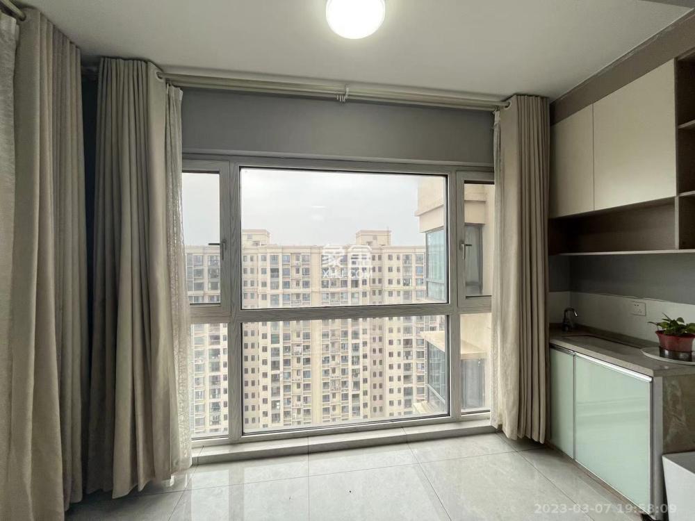 山水洲城华晨第一城 3室2厅2卫 2200.0元/月 山水洲城华晨第一城 3室2厅2卫 2200.0元/月室内图