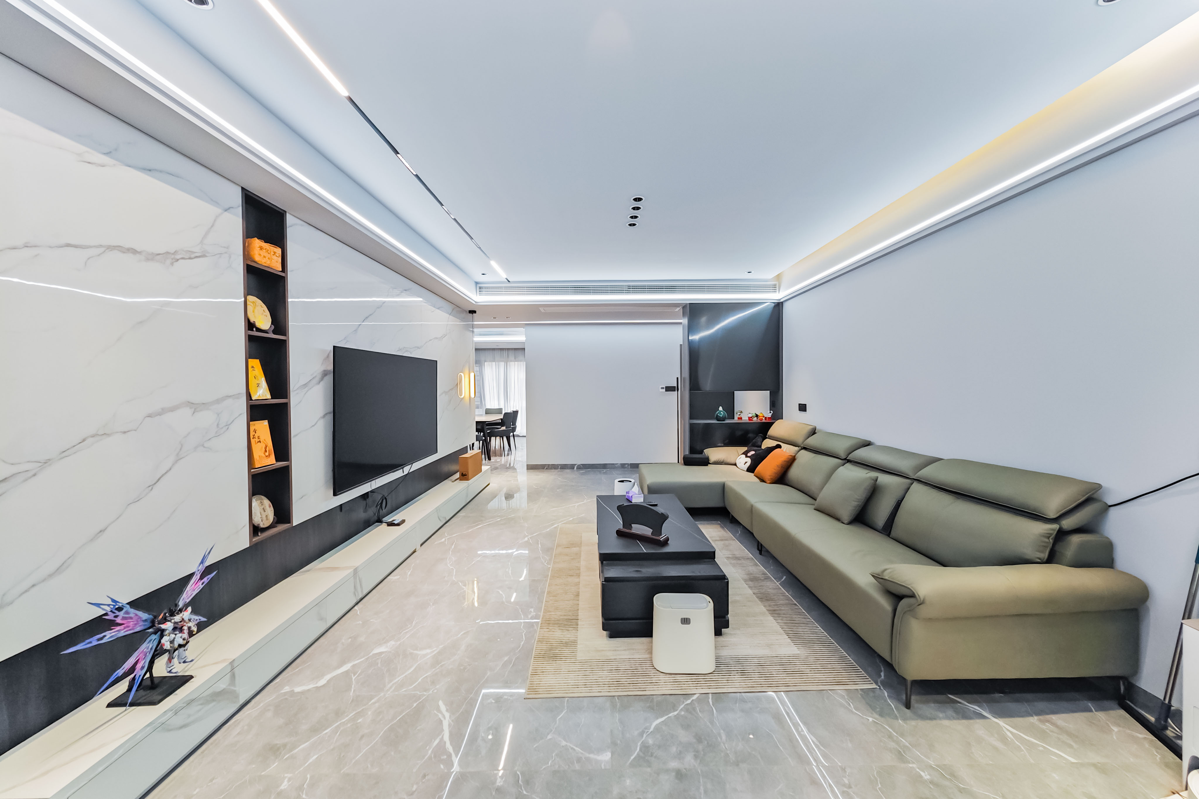 中城丽景香山园 3室2厅2卫 155.0万 中城丽景香山园 3室2厅2卫 155.0万客厅