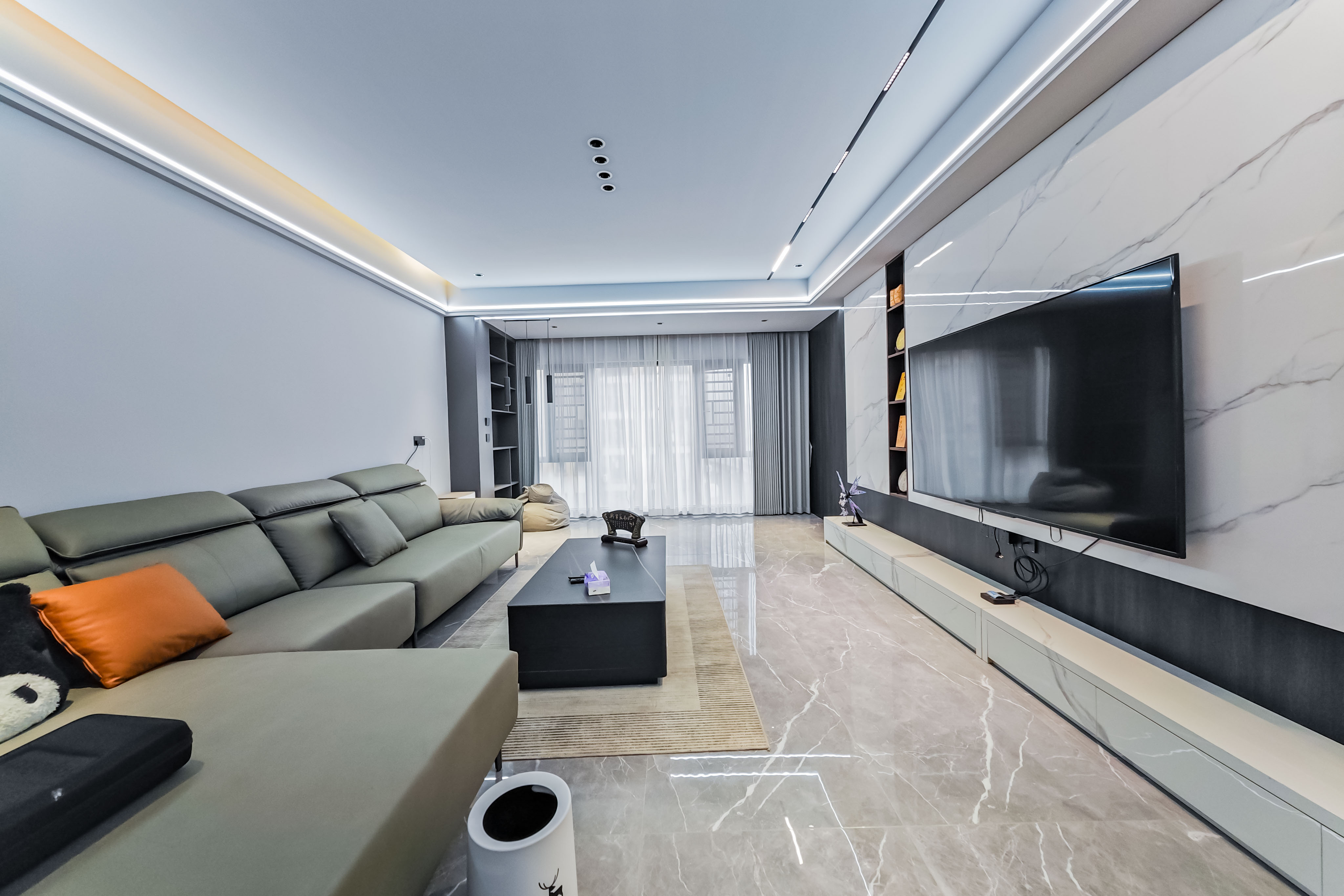 中城丽景香山园  3室2厅2卫    155.0万客厅