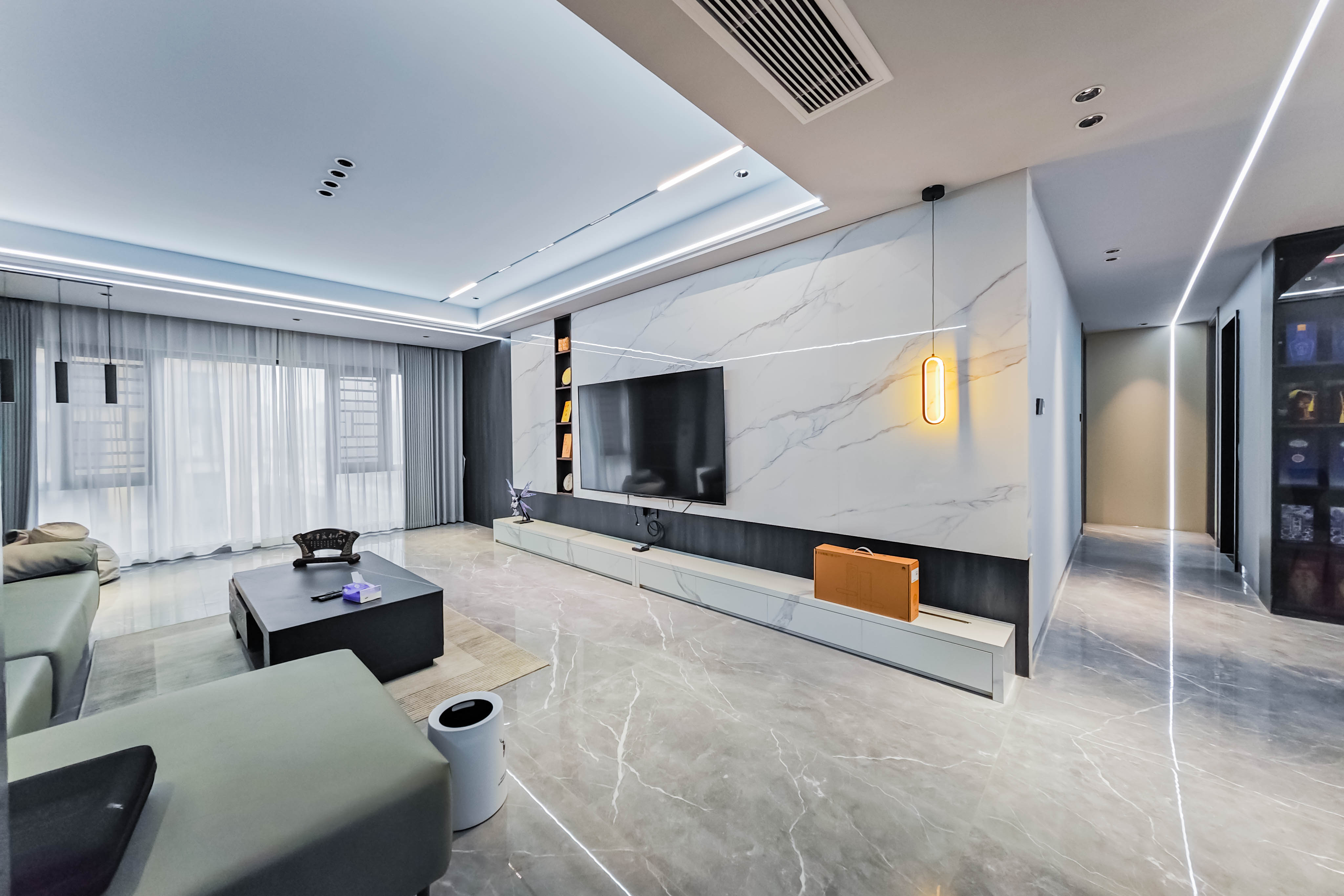 中城丽景香山园 3室2厅2卫 155.0万 中城丽景香山园 3室2厅2卫 155.0万客厅