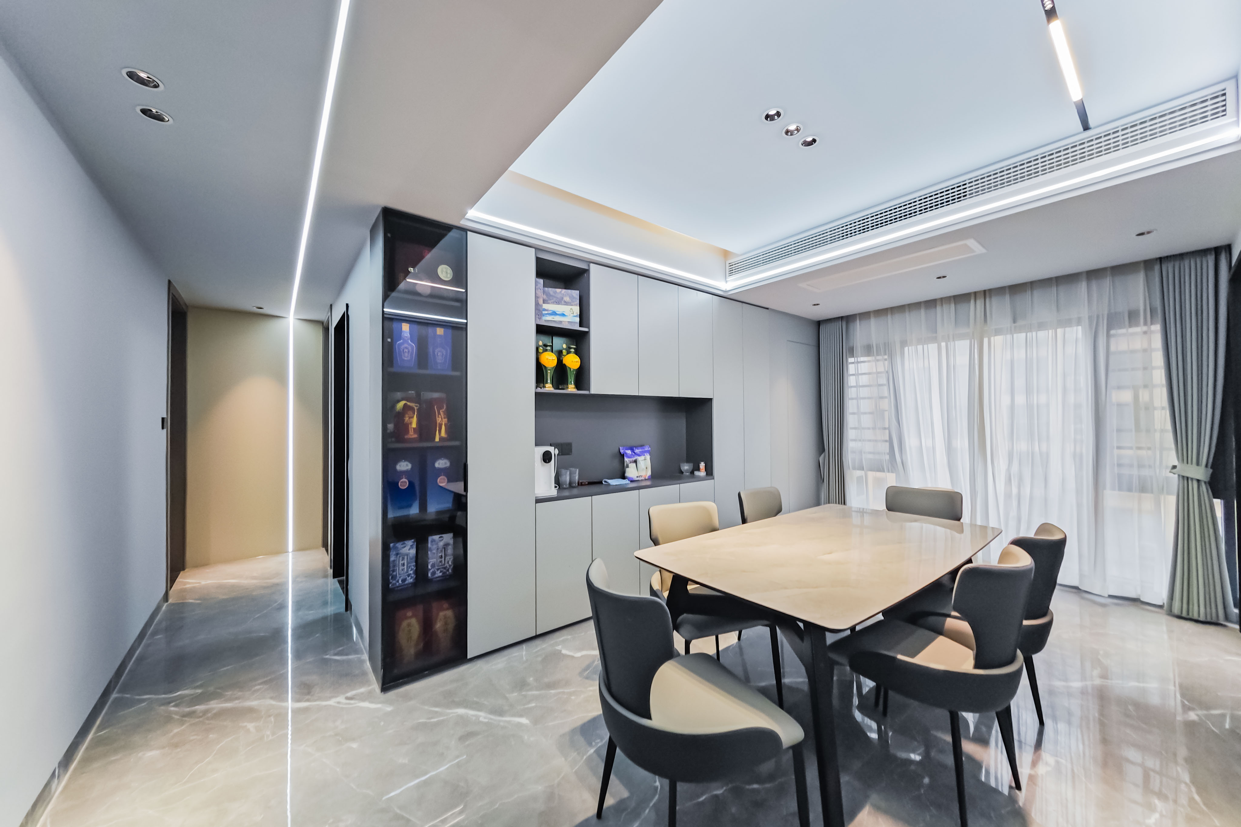 中城丽景香山园 3室2厅2卫 155.0万 中城丽景香山园 3室2厅2卫 155.0万客厅