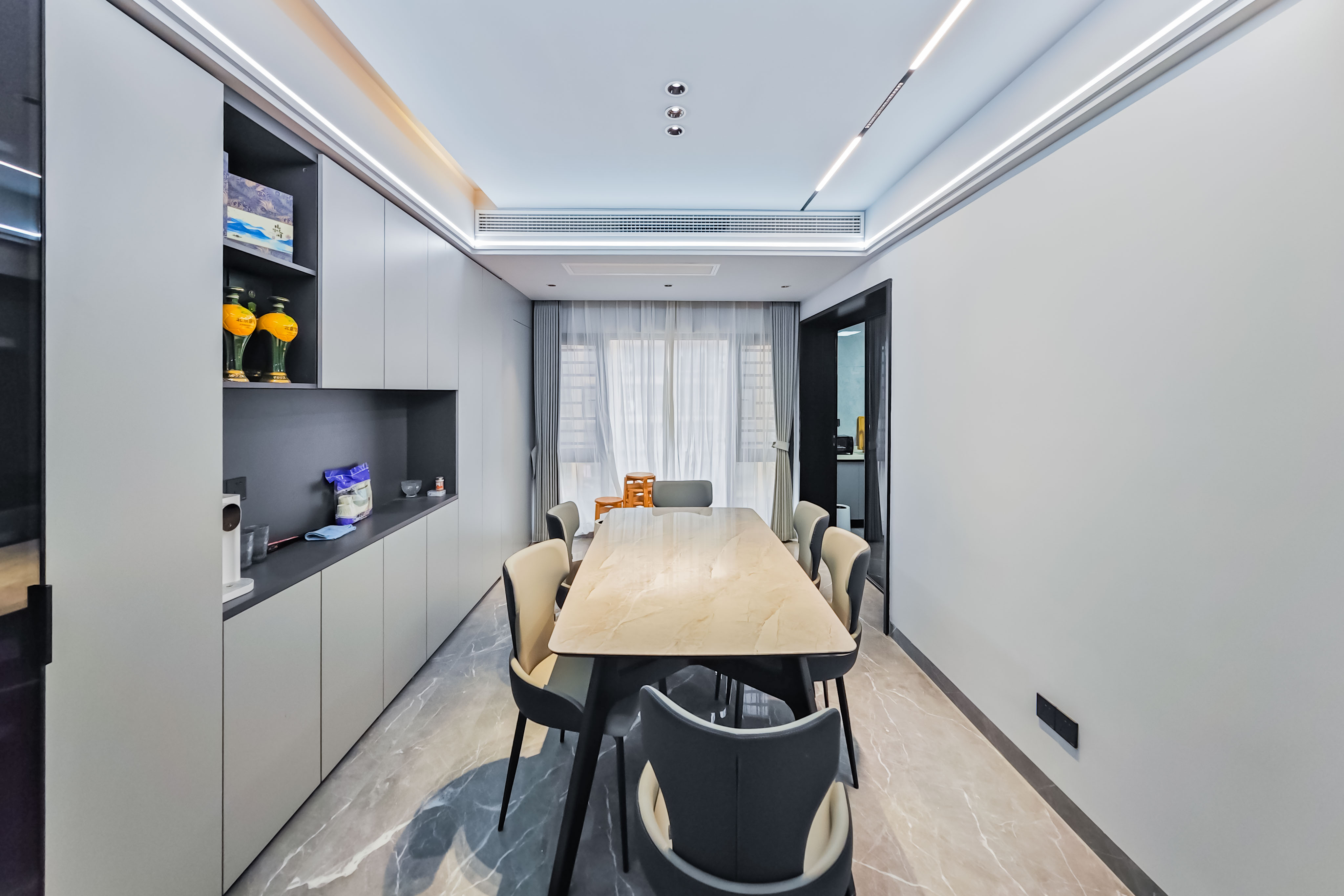 中城丽景香山园  3室2厅2卫    155.0万客厅