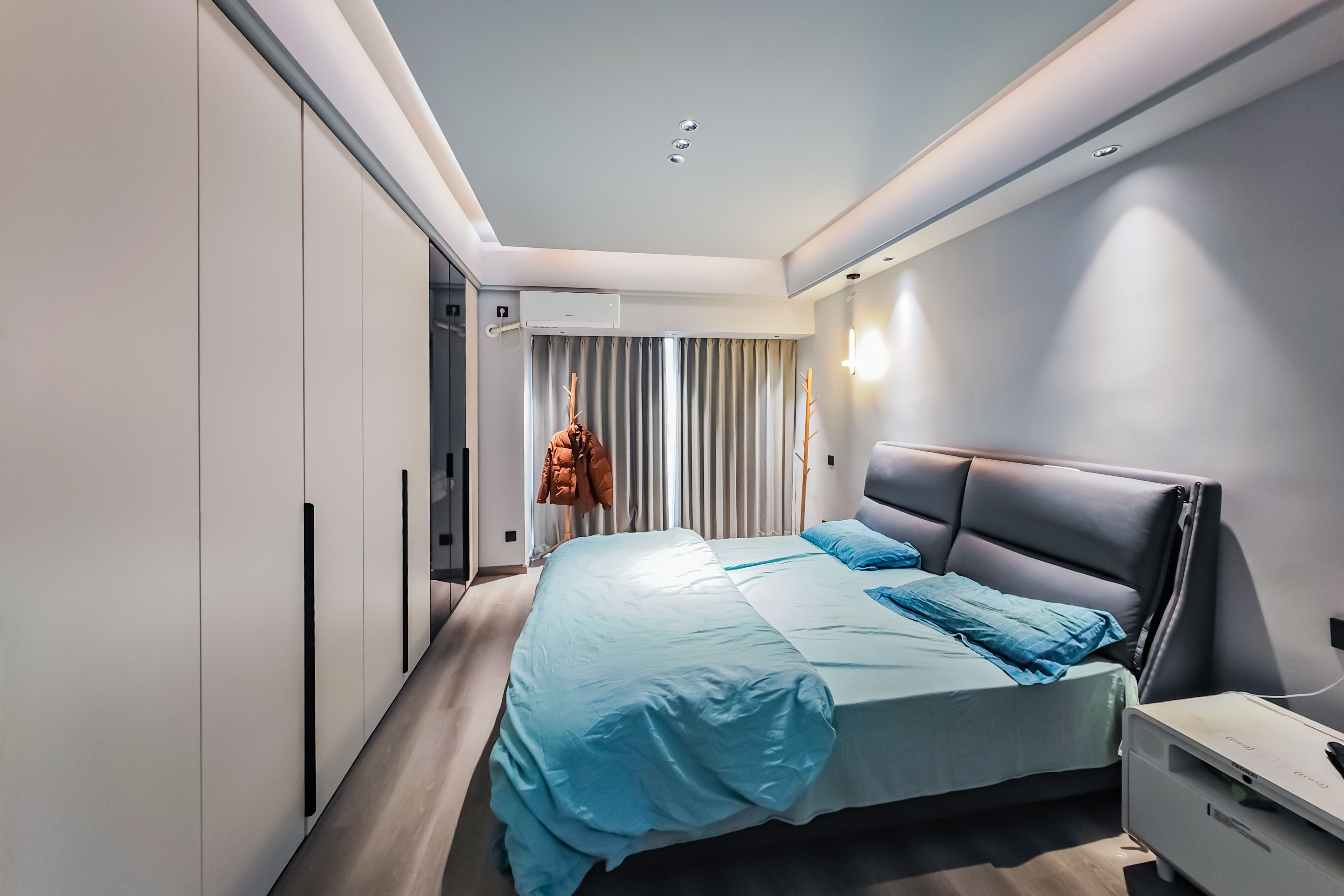 中城丽景香山园  3室2厅2卫    155.0万卧室