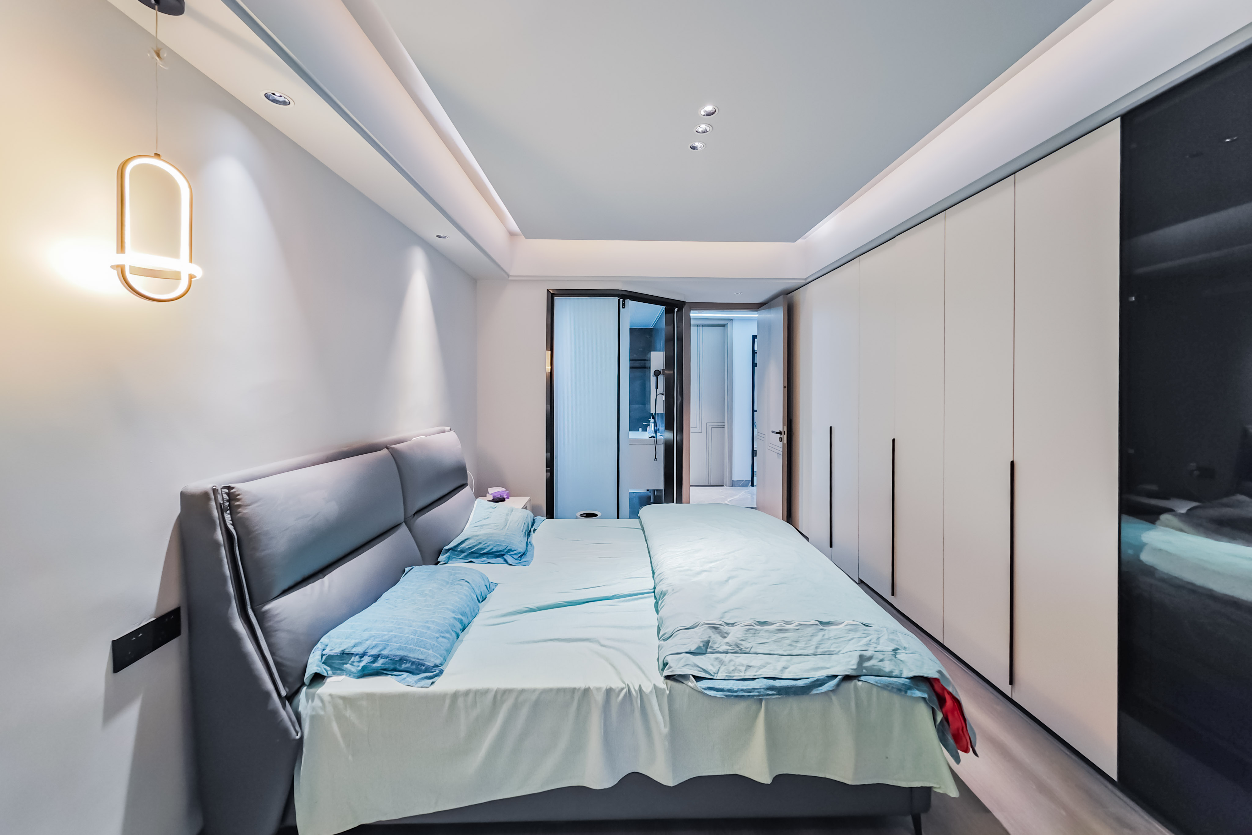 中城丽景香山园  3室2厅2卫    155.0万卧室