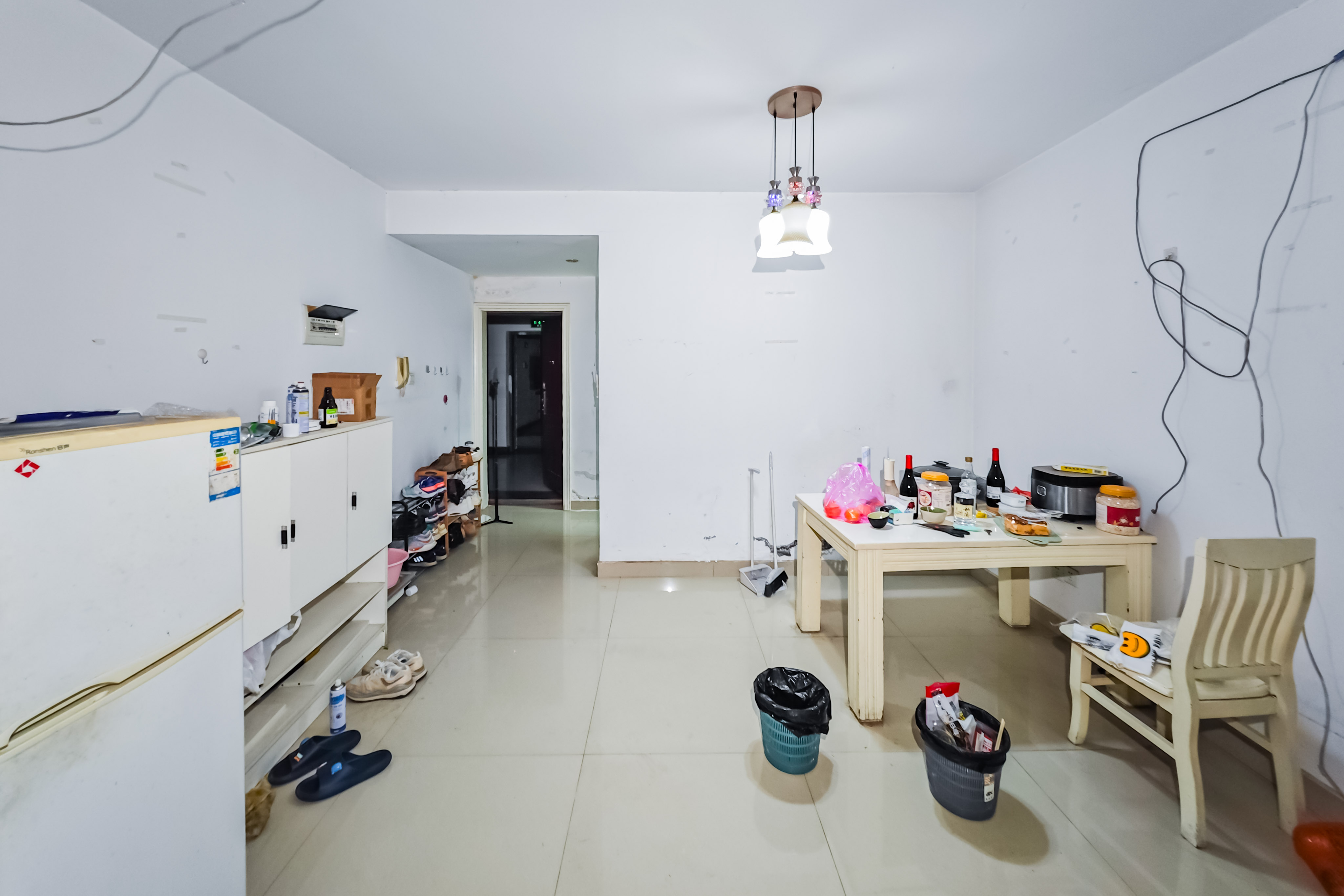 香雨一品  3室2厅1卫   72.00万客厅
