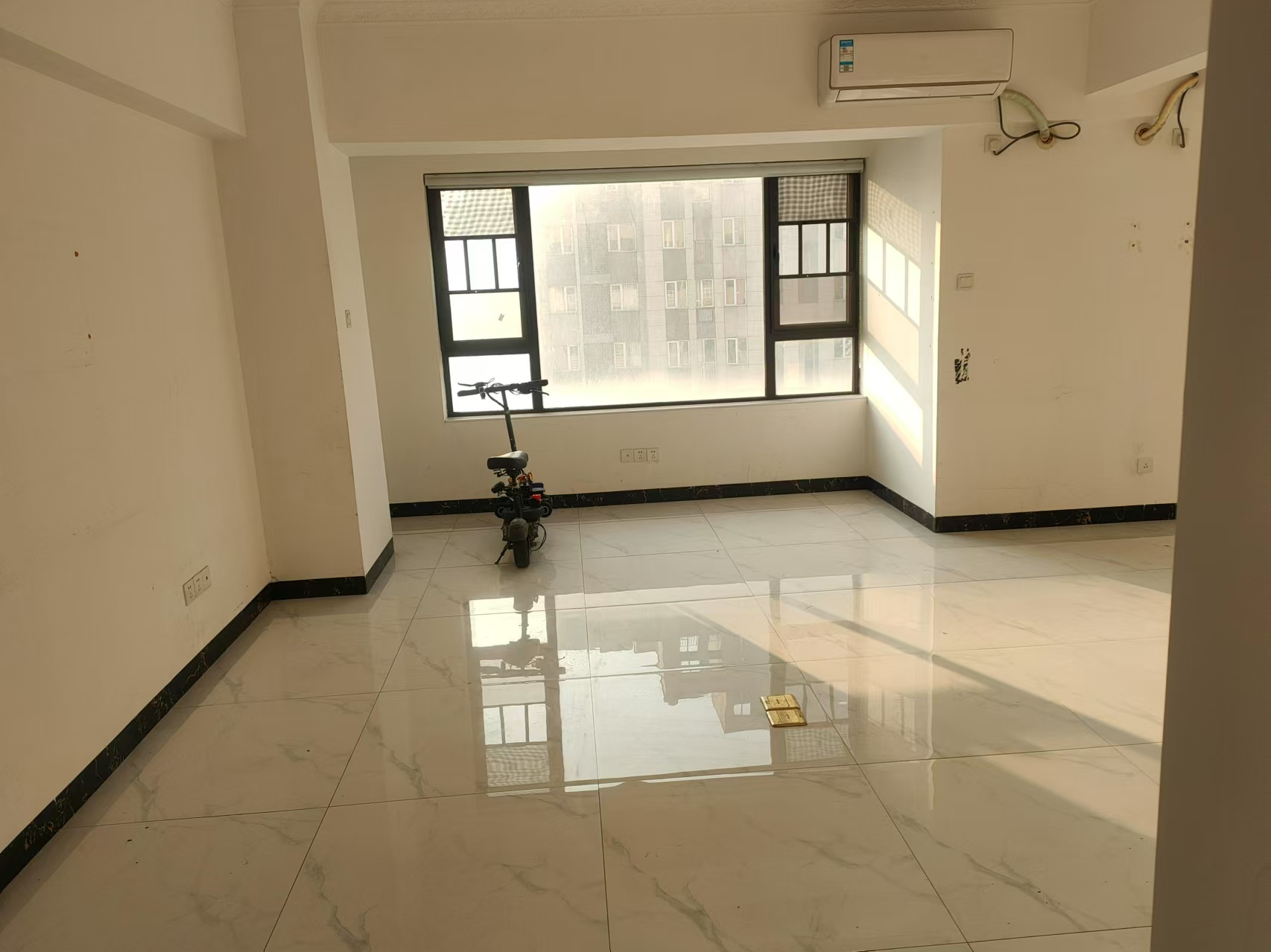 当代滨江MOMA 1室1厅1卫 1500.0元/月 当代滨江MOMA 1室1厅1卫 1500.0元/月小区图