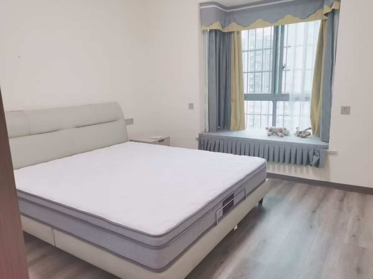 鹏利广场 3室2厅2卫 2300.0元/月 鹏利广场 3室2厅2卫 2300.0元/月室内图