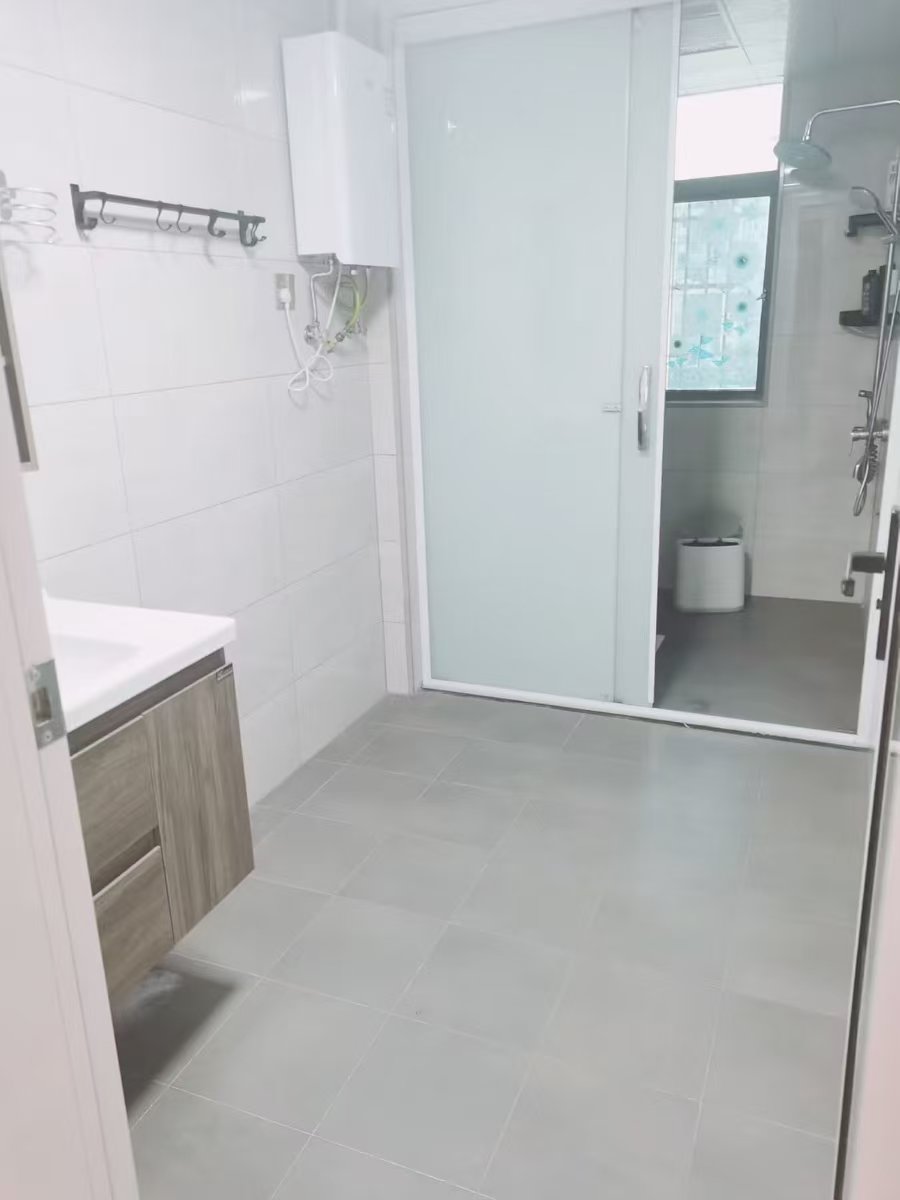 鹏利广场 3室2厅2卫 2300.0元/月 鹏利广场 3室2厅2卫 2300.0元/月室内图