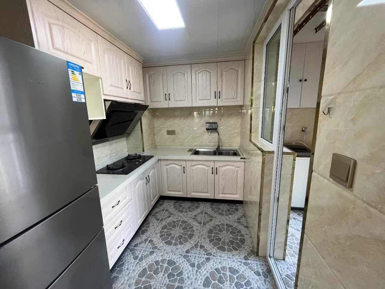 美的城二期 3室2厅2卫 57.8万 美的城二期 3室2厅2卫 57.8万室内图