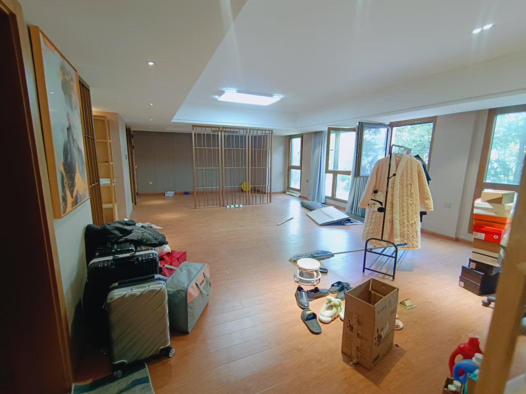 阳光100二期 1室1厅1卫 6500.0元/月 阳光100二期 1室1厅1卫 6500.0元/月室内图