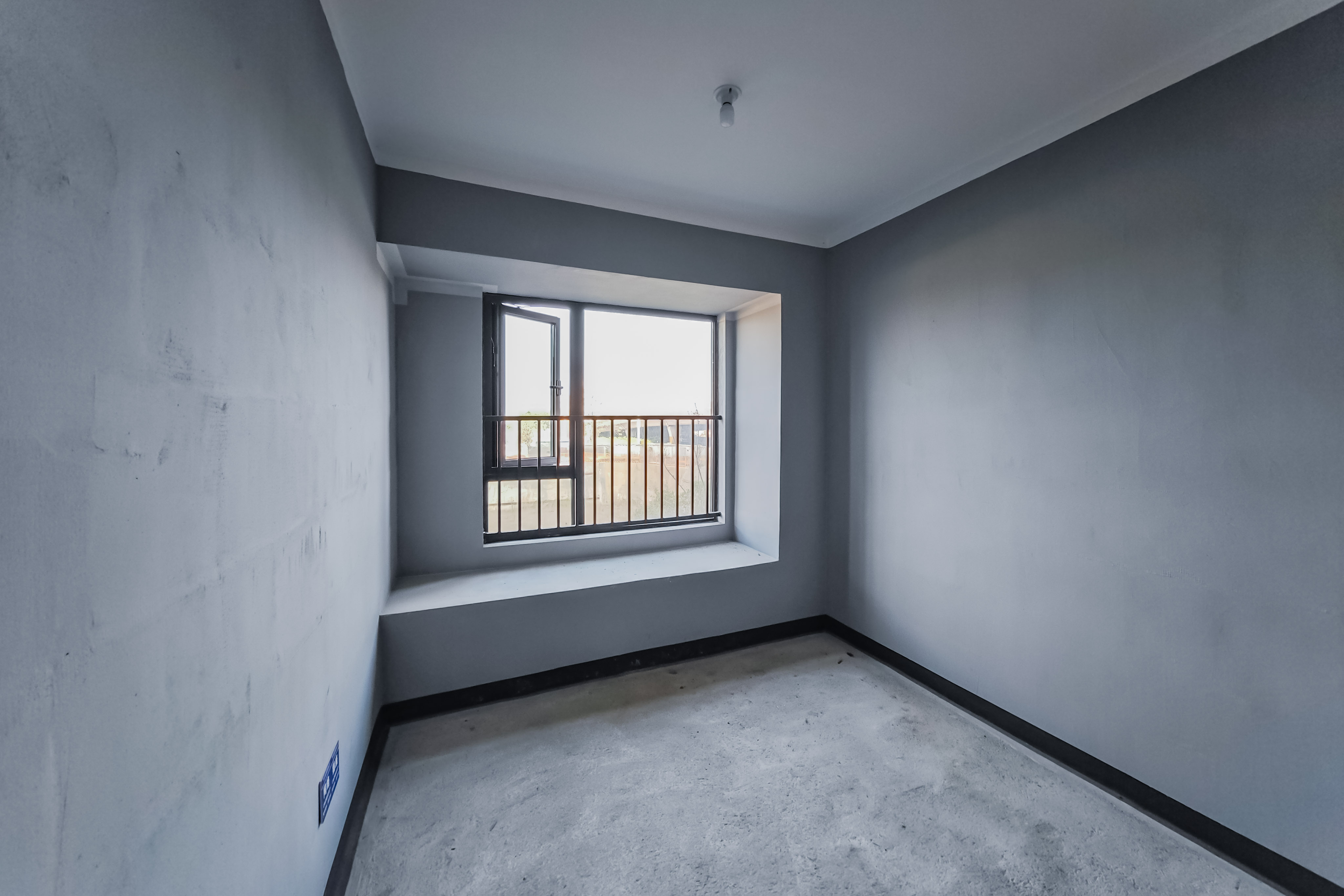 建发玖洲和玺  4室2厅2卫   135.00万其他