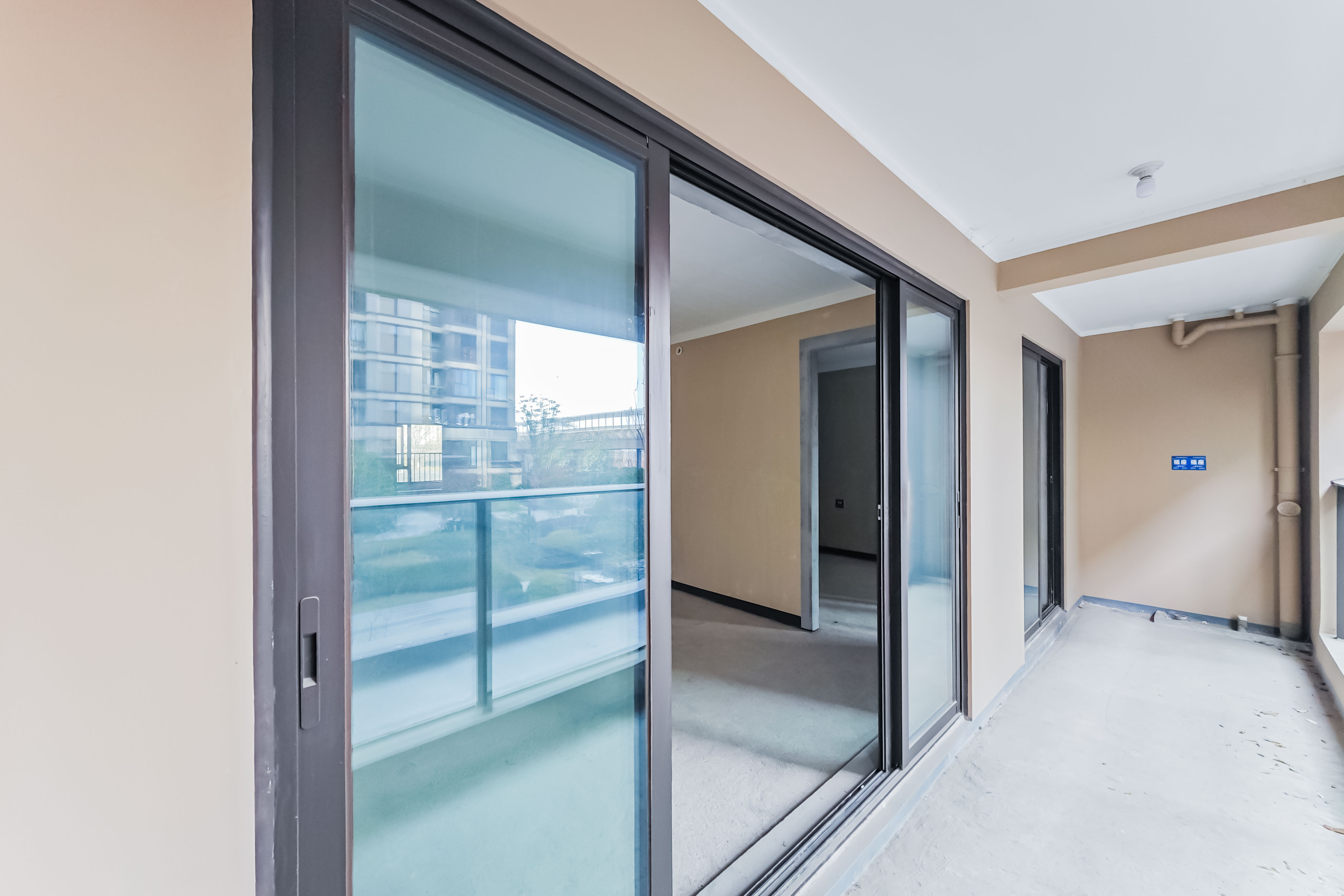 建发玖洲和玺  4室2厅2卫   135.00万其他
