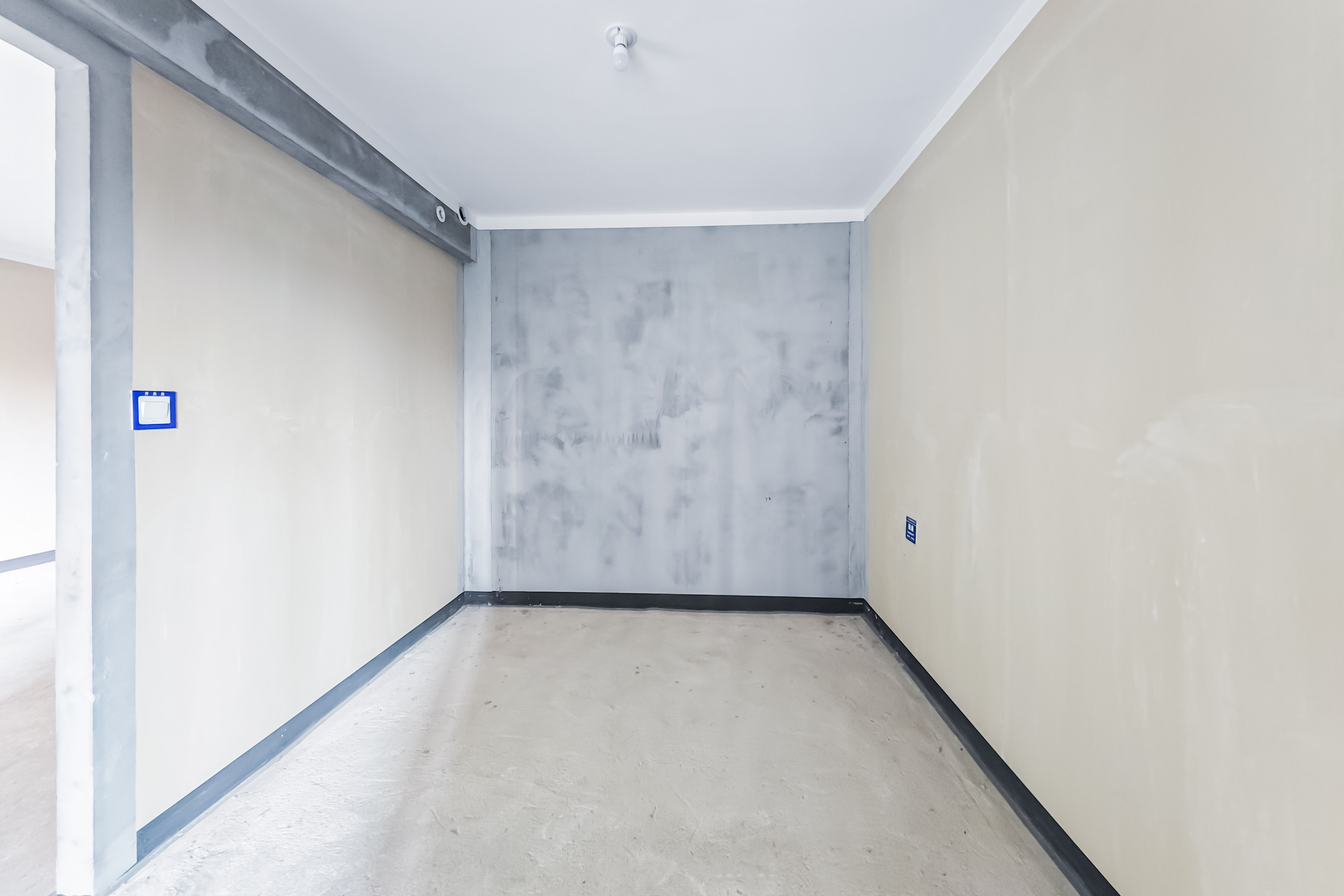 建发玖洲和玺  4室2厅2卫   135.00万其他