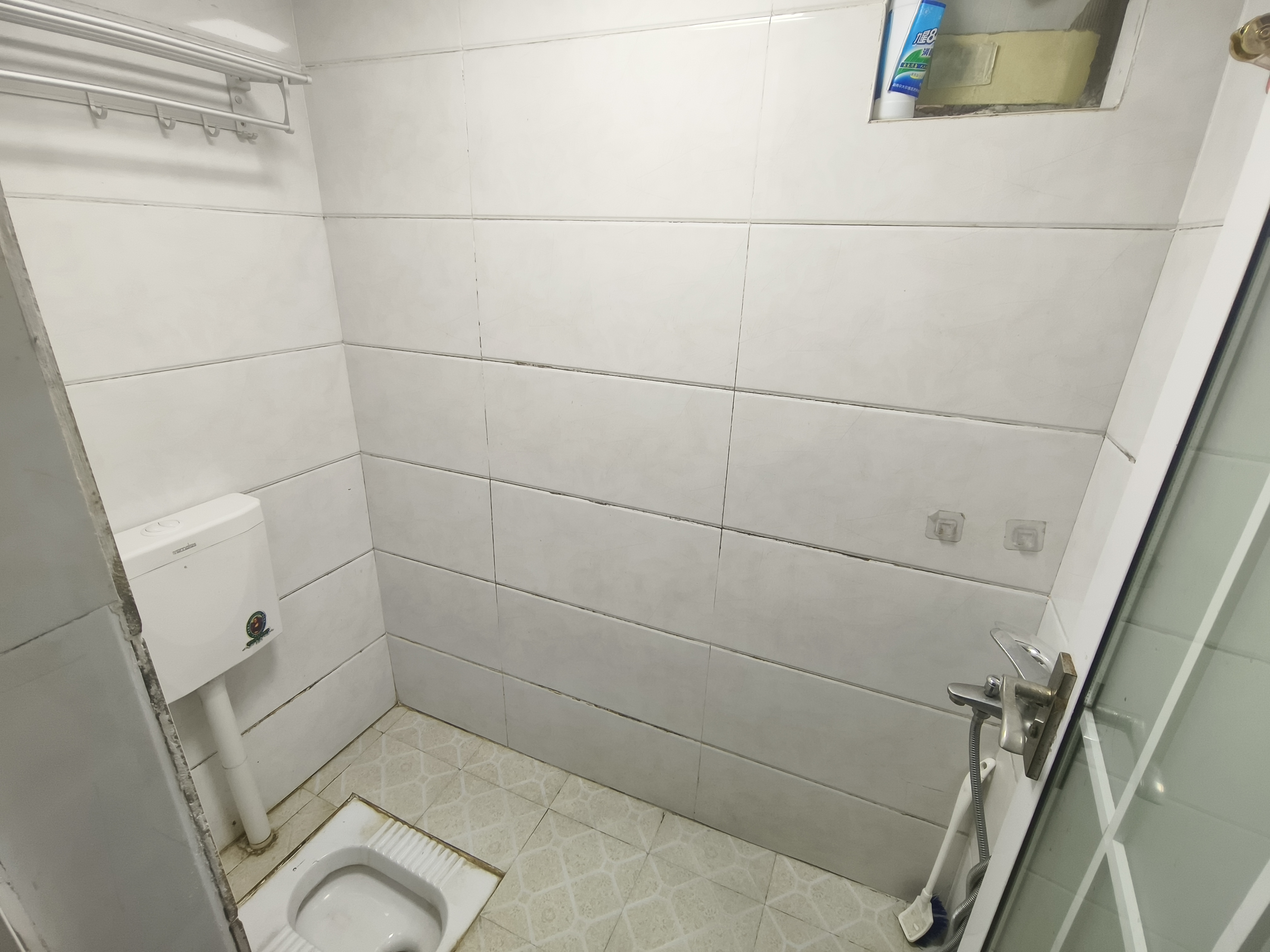 思进大厦 1室1厅1卫 750.0元/月 思进大厦 1室1厅1卫 750.0元/月室内图