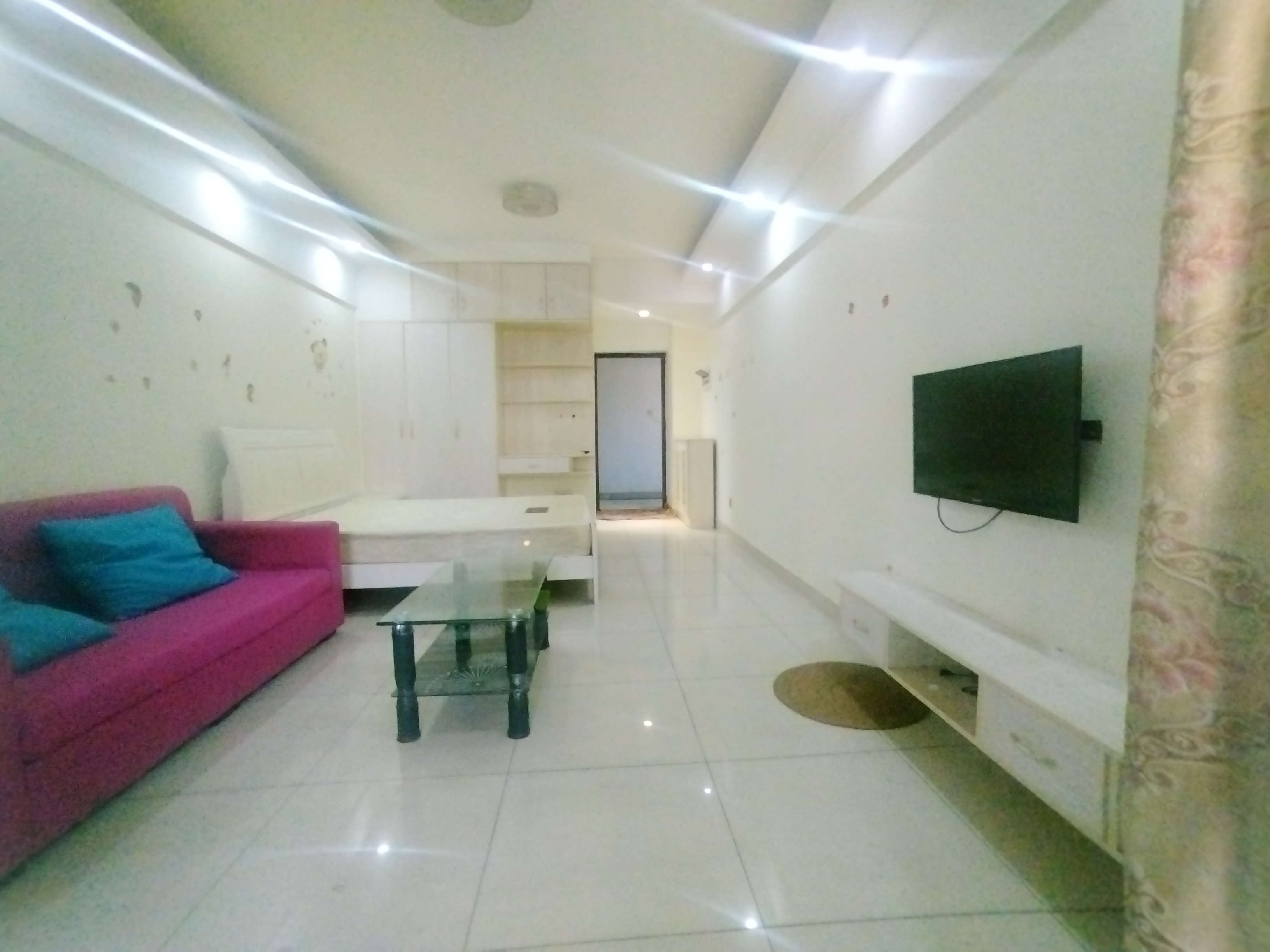 新远时代  1室1厅1卫    1000.0元/月 新远时代  1室1厅1卫    1000.0元/月室内图