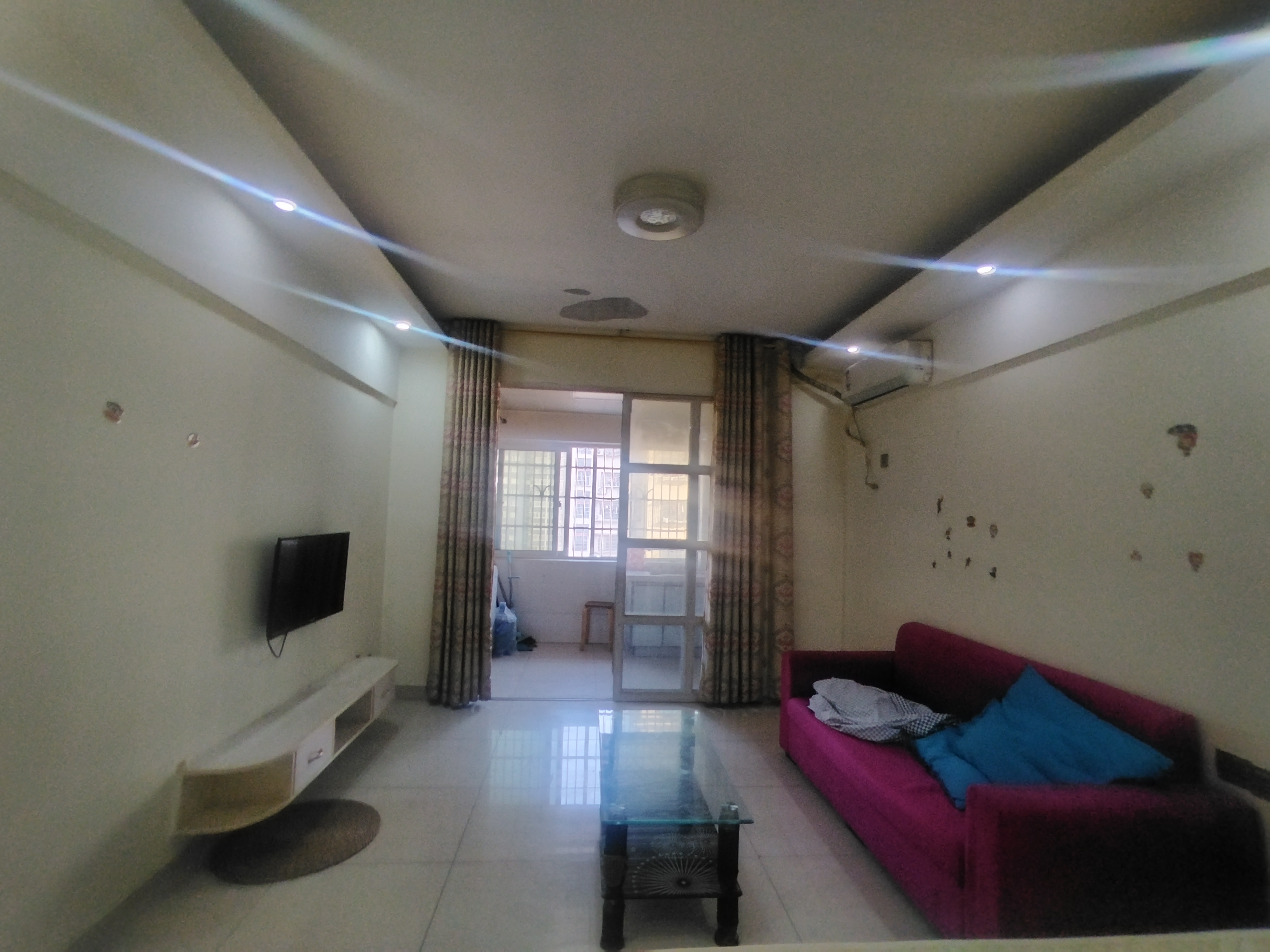 新远时代  1室1厅1卫    1000.0元/月 新远时代  1室1厅1卫    1000.0元/月室内图