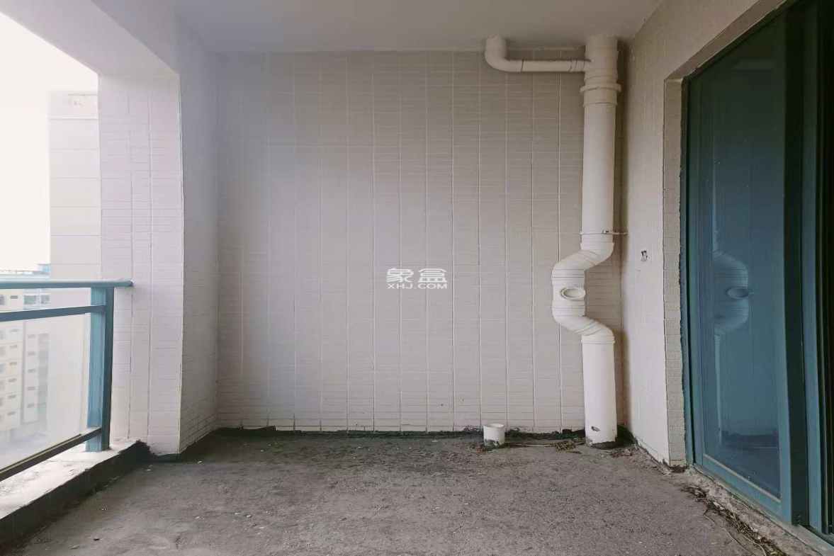 海岸银座花园 2室2厅1卫 99.0万 海岸银座花园 2室2厅1卫 99.0万室内图