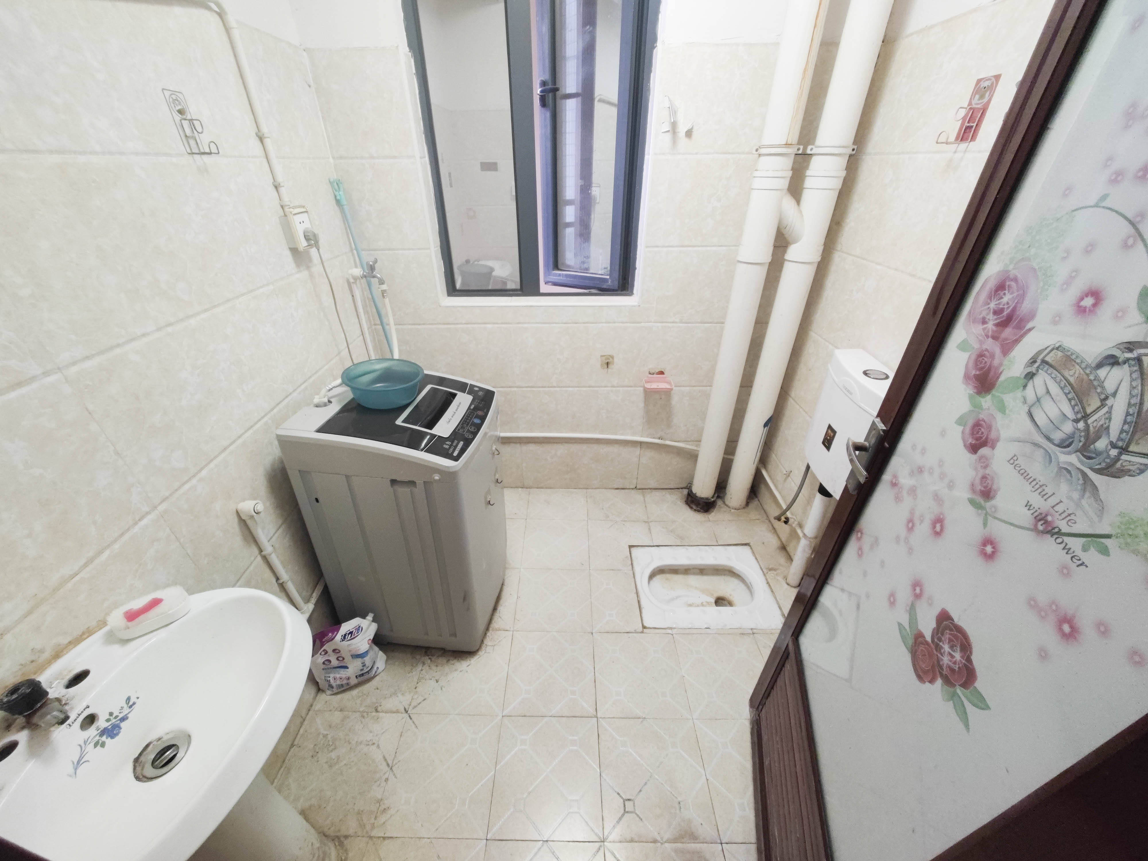 华悦城 3室1厅1卫 64.8万 华悦城 3室1厅1卫 64.8万其他