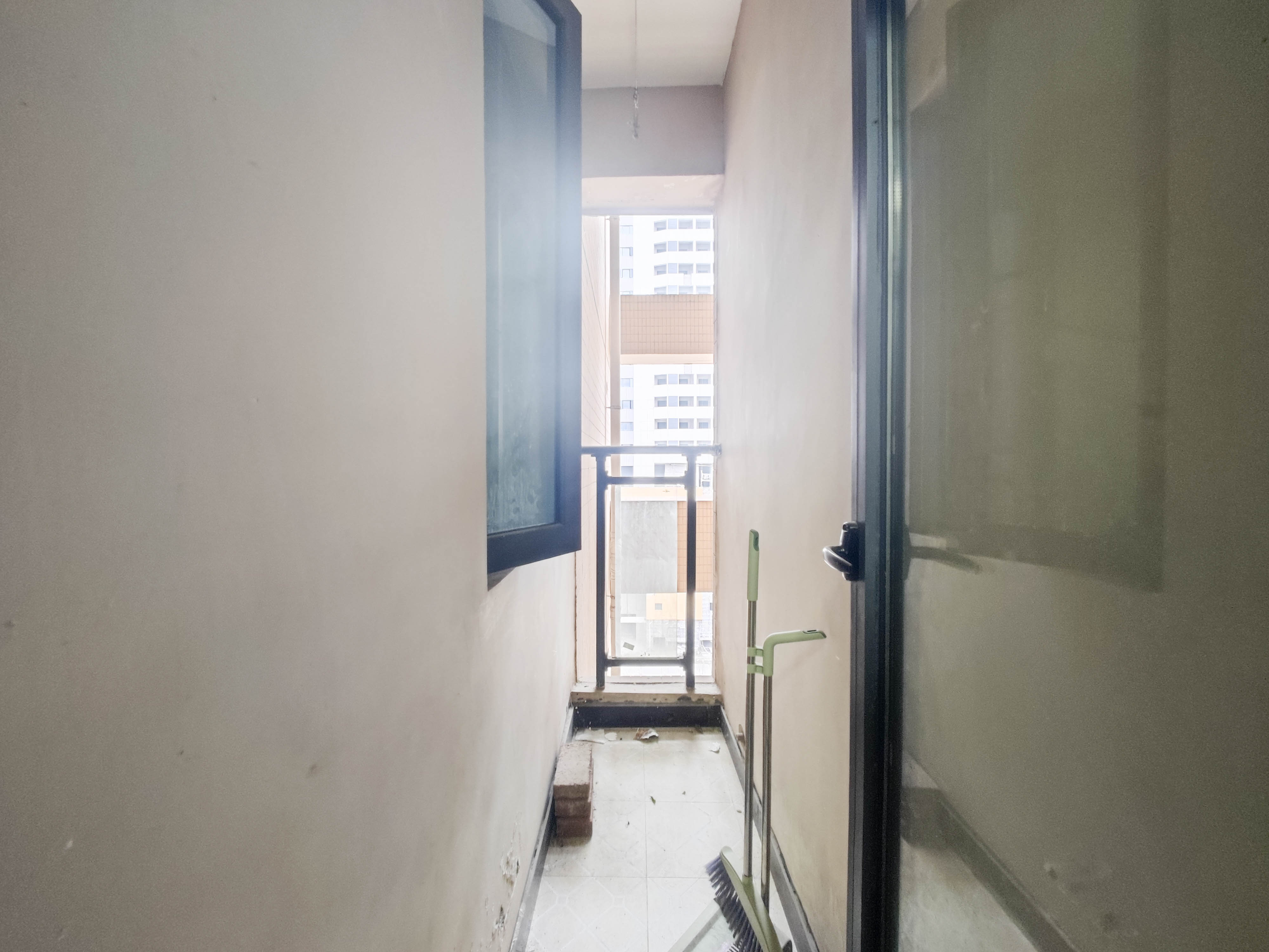 华悦城 3室1厅1卫 64.8万 华悦城 3室1厅1卫 64.8万其他