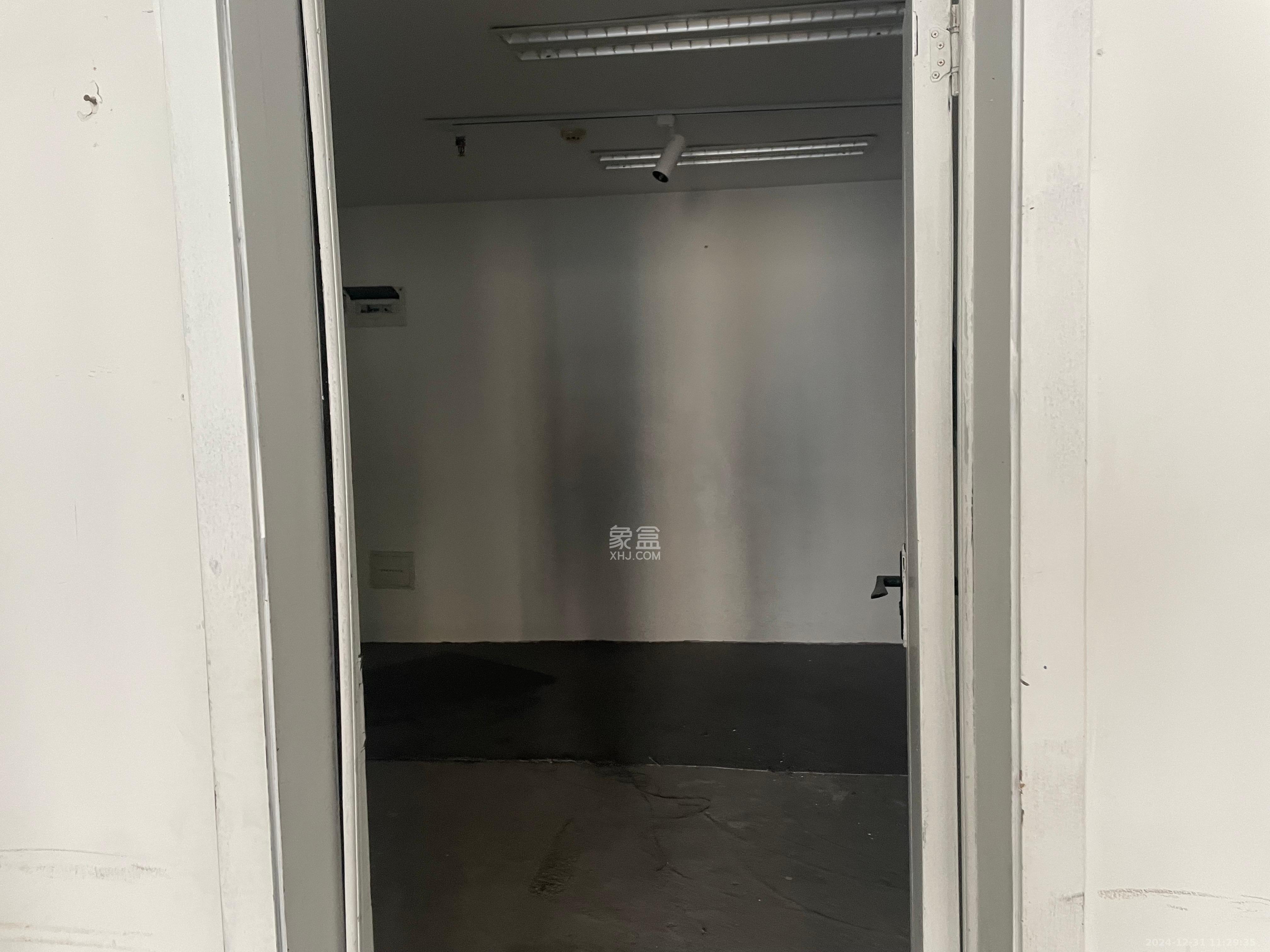 建鸿达华都（华都小户型及大华写字楼）   350.77㎡     19000.00元/月室内图