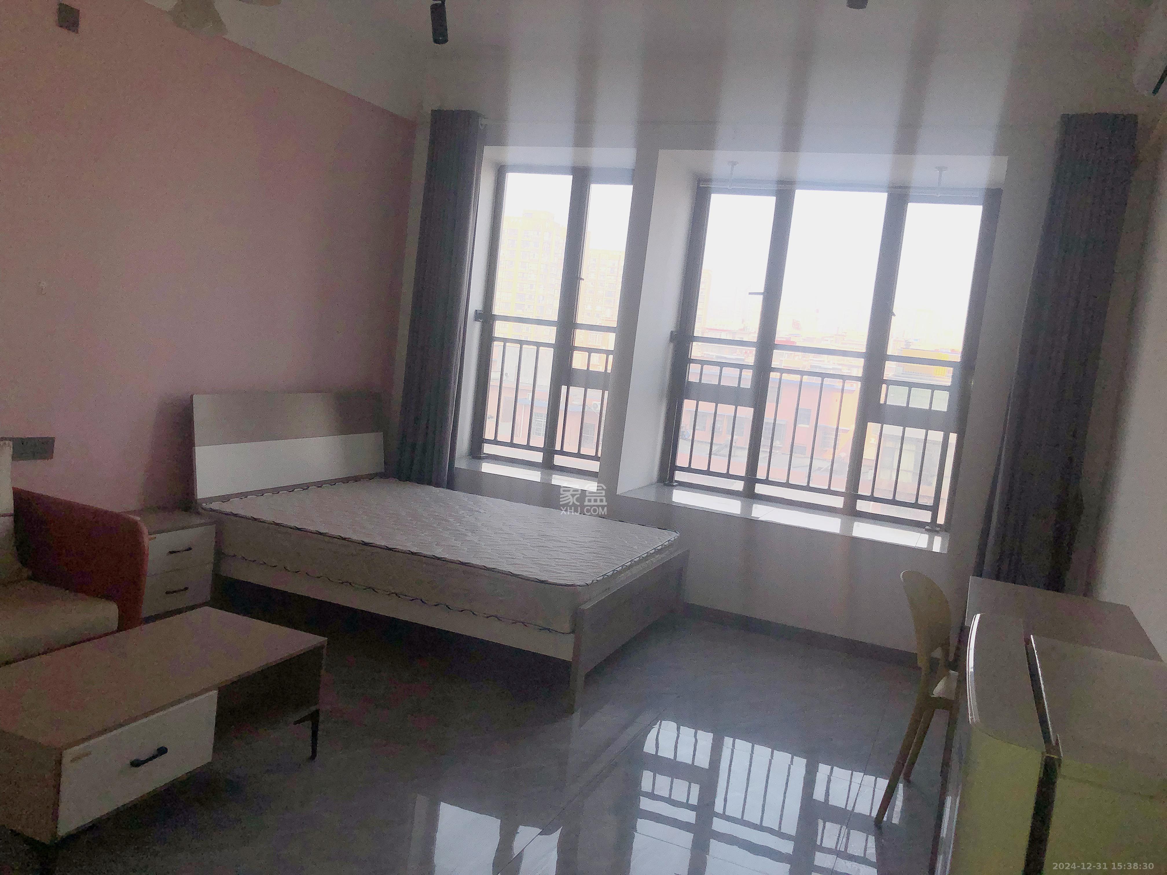 江山帝景哈佛  1室0厅0卫    1400.0元/月 江山帝景哈佛  1室0厅0卫    1400.0元/月室内图