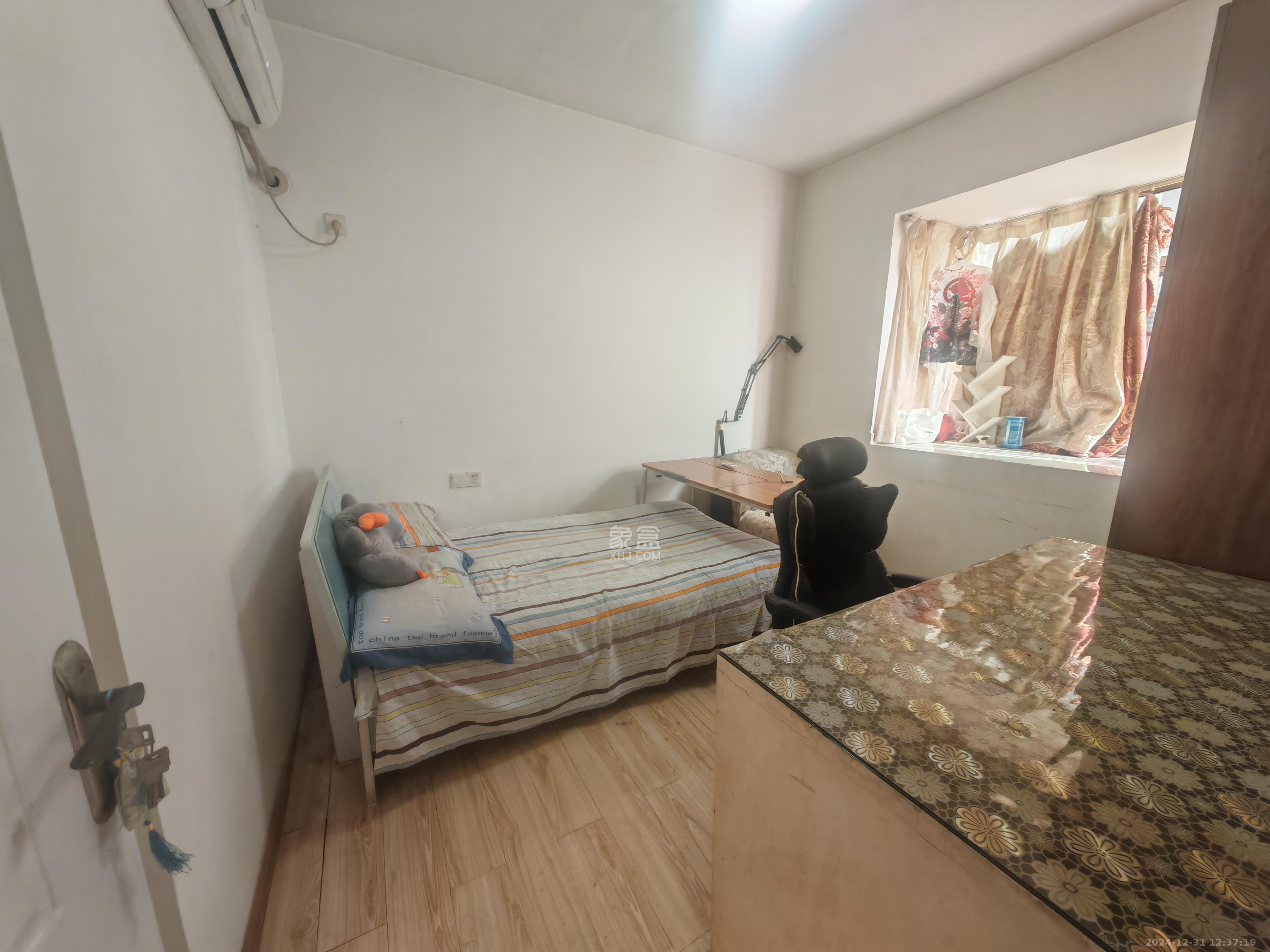 江山帝景雅典  2室2厅1卫    2400.0元/月 江山帝景雅典  2室2厅1卫    2400.0元/月室内图