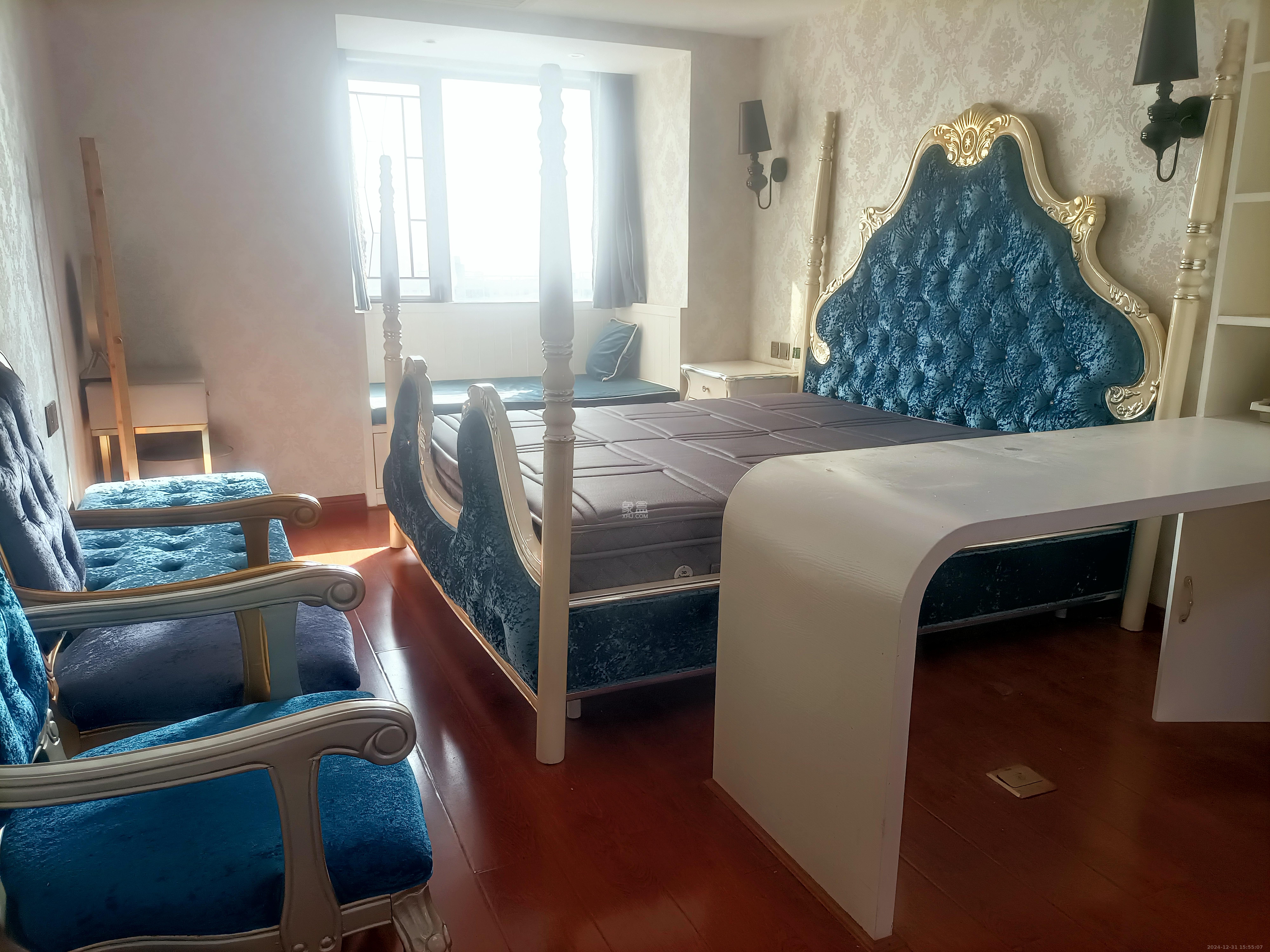 旭辉华庭 3室2厅2卫 2500.0元/月 旭辉华庭 3室2厅2卫 2500.0元/月室内图