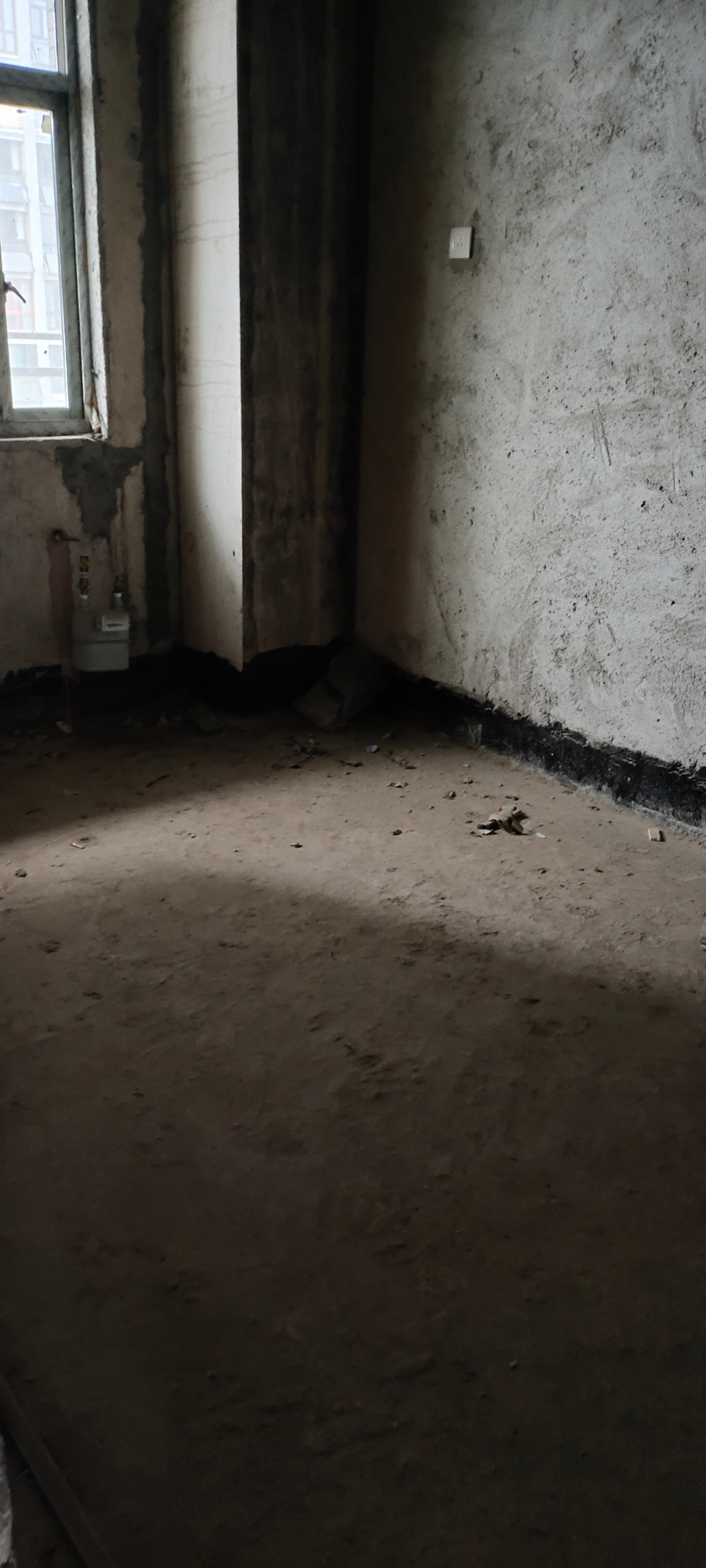 财苑小区 4室2厅2卫 153.0万 财苑小区 4室2厅2卫 153.0万客厅