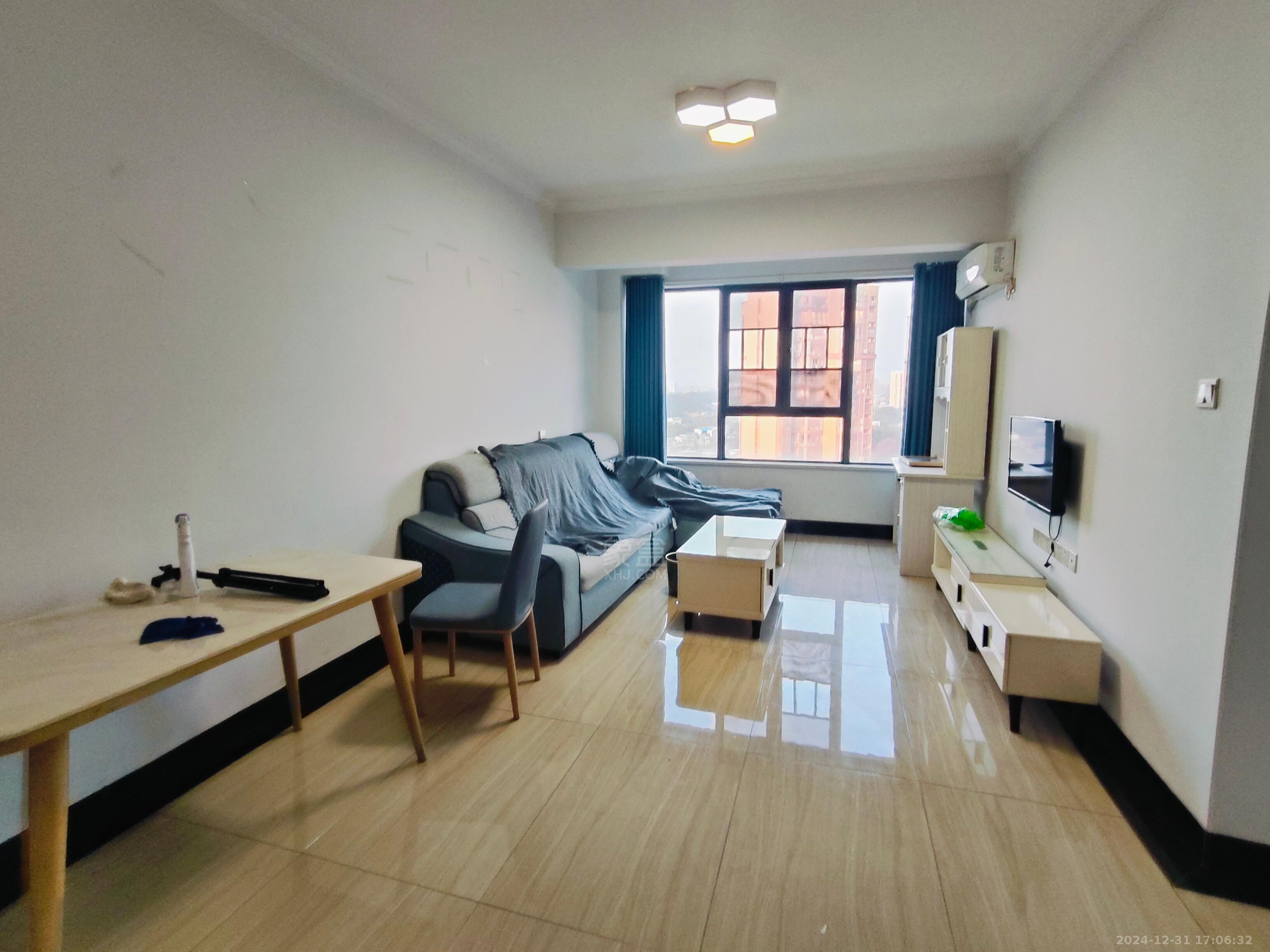 亿都新天地 1室1厅1卫 1300.0元/月 亿都新天地 1室1厅1卫 1300.0元/月室内图