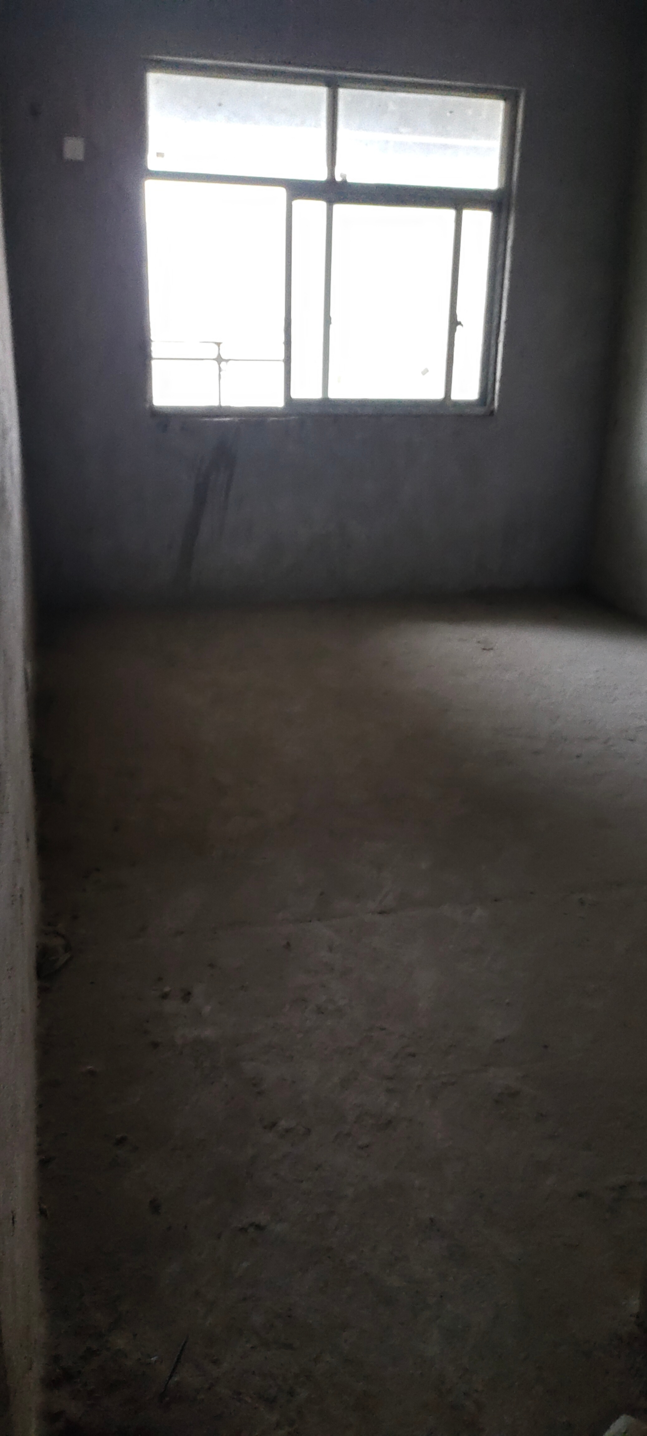 财苑小区 4室2厅2卫 153.0万 财苑小区 4室2厅2卫 153.0万客厅