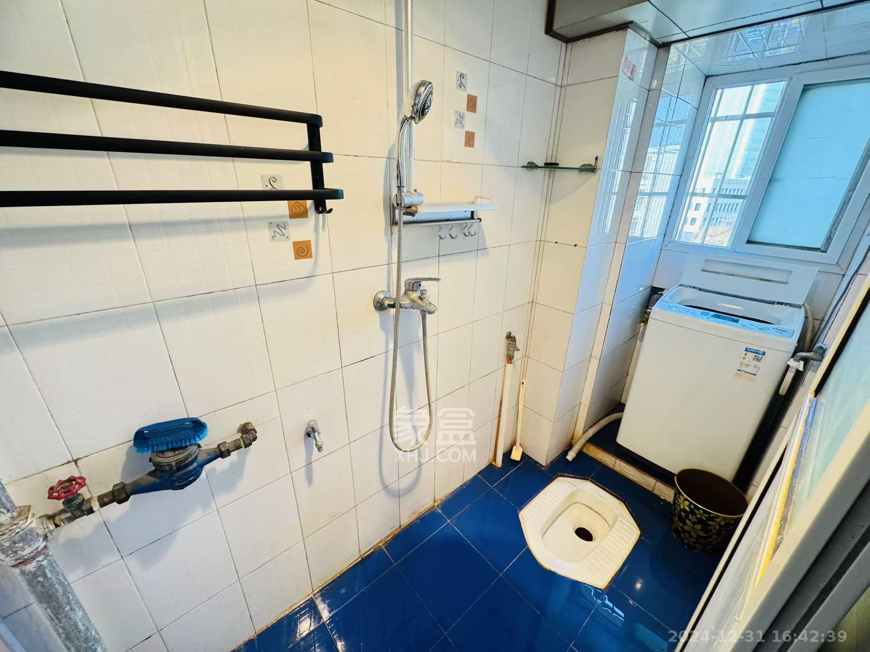 下碧湘街小区 2室1厅1卫 1400.0元/月 下碧湘街小区 2室1厅1卫 1400.0元/月室内图