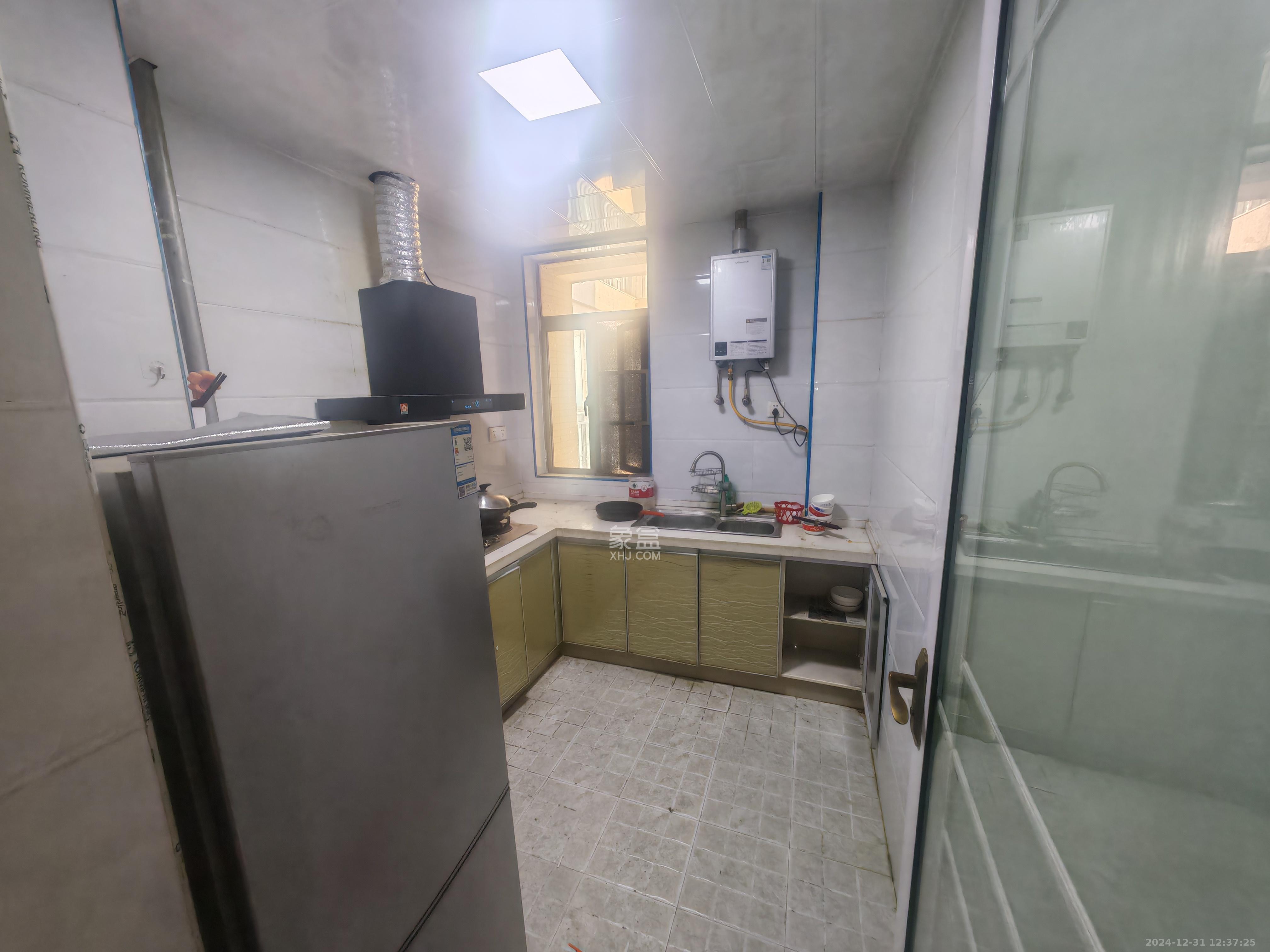 江山帝景雅典  2室2厅1卫    2400.0元/月 江山帝景雅典  2室2厅1卫    2400.0元/月室内图