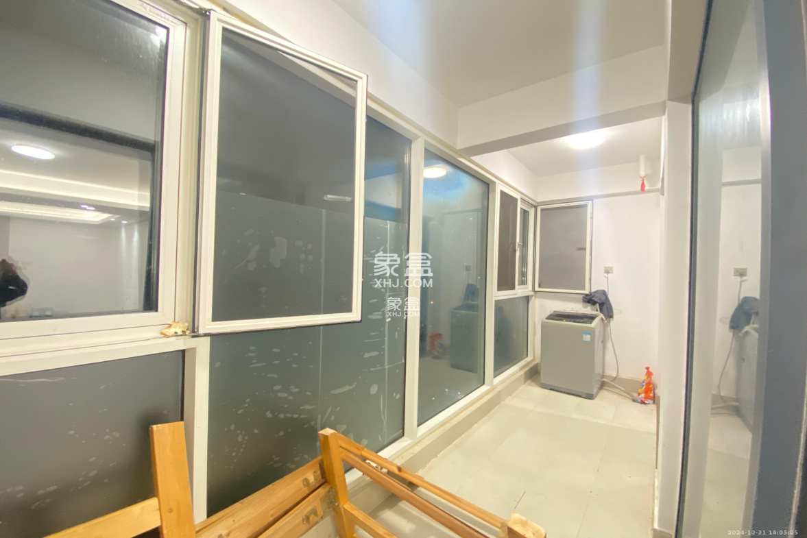 中国铁建湘语梅溪  3室2厅2卫    3000.0元/月 中国铁建湘语梅溪  3室2厅2卫    3000.0元/月室内图