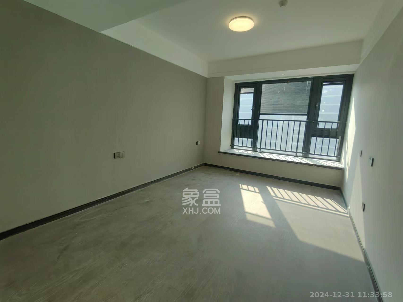 绿地麓云国际一期 3室2厅2卫 4500.0元/月 绿地麓云国际一期 3室2厅2卫 4500.0元/月室内图