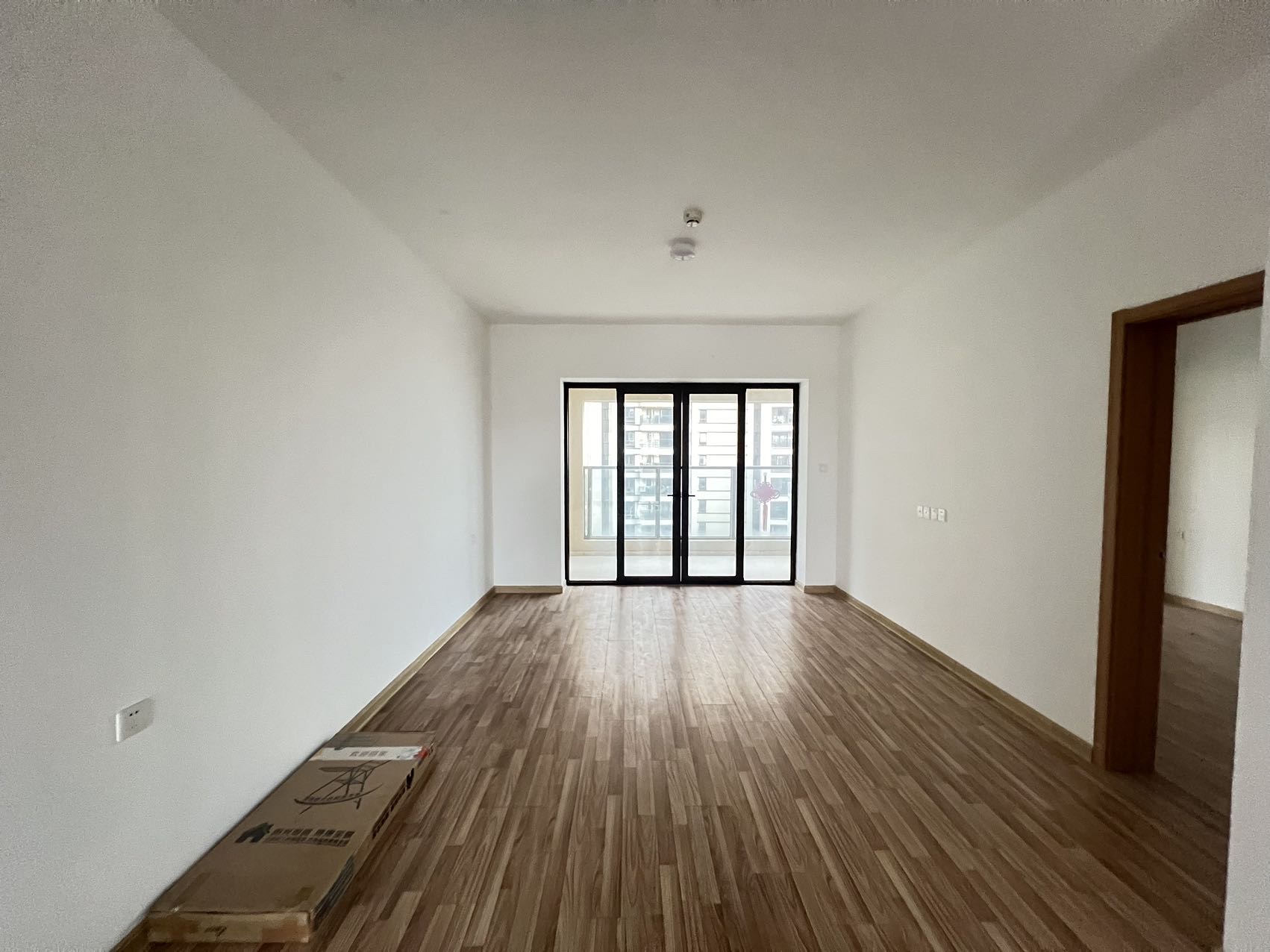 融创海口一号 3室2厅2卫 220.0万 融创海口一号 3室2厅2卫 220.0万客厅