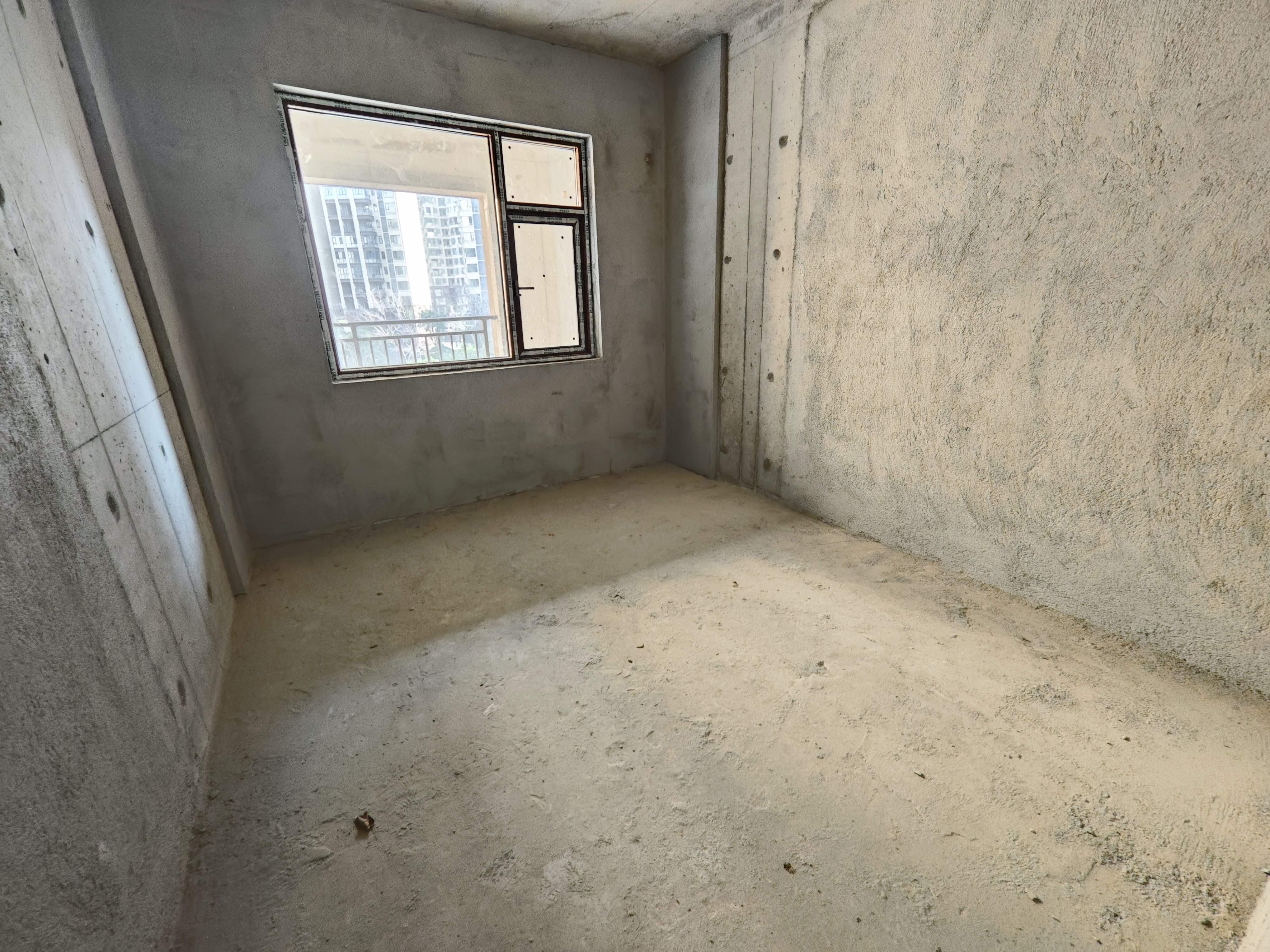 吉大汉学仕府 4室2厅2卫 69.8万 吉大汉学仕府 4室2厅2卫 69.8万客厅