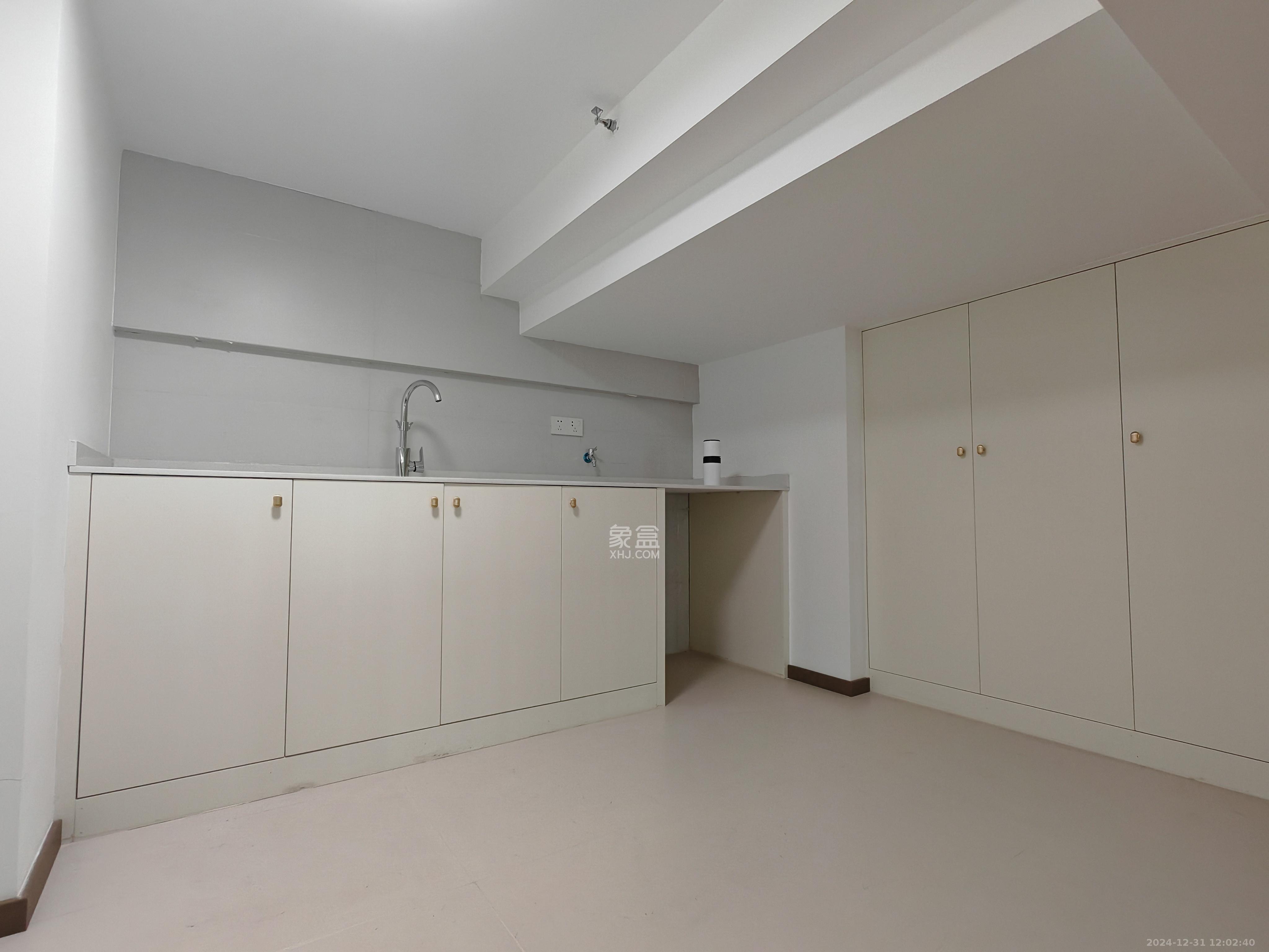 中建嘉和城  2室1厅1卫   4500.00元/月室内图