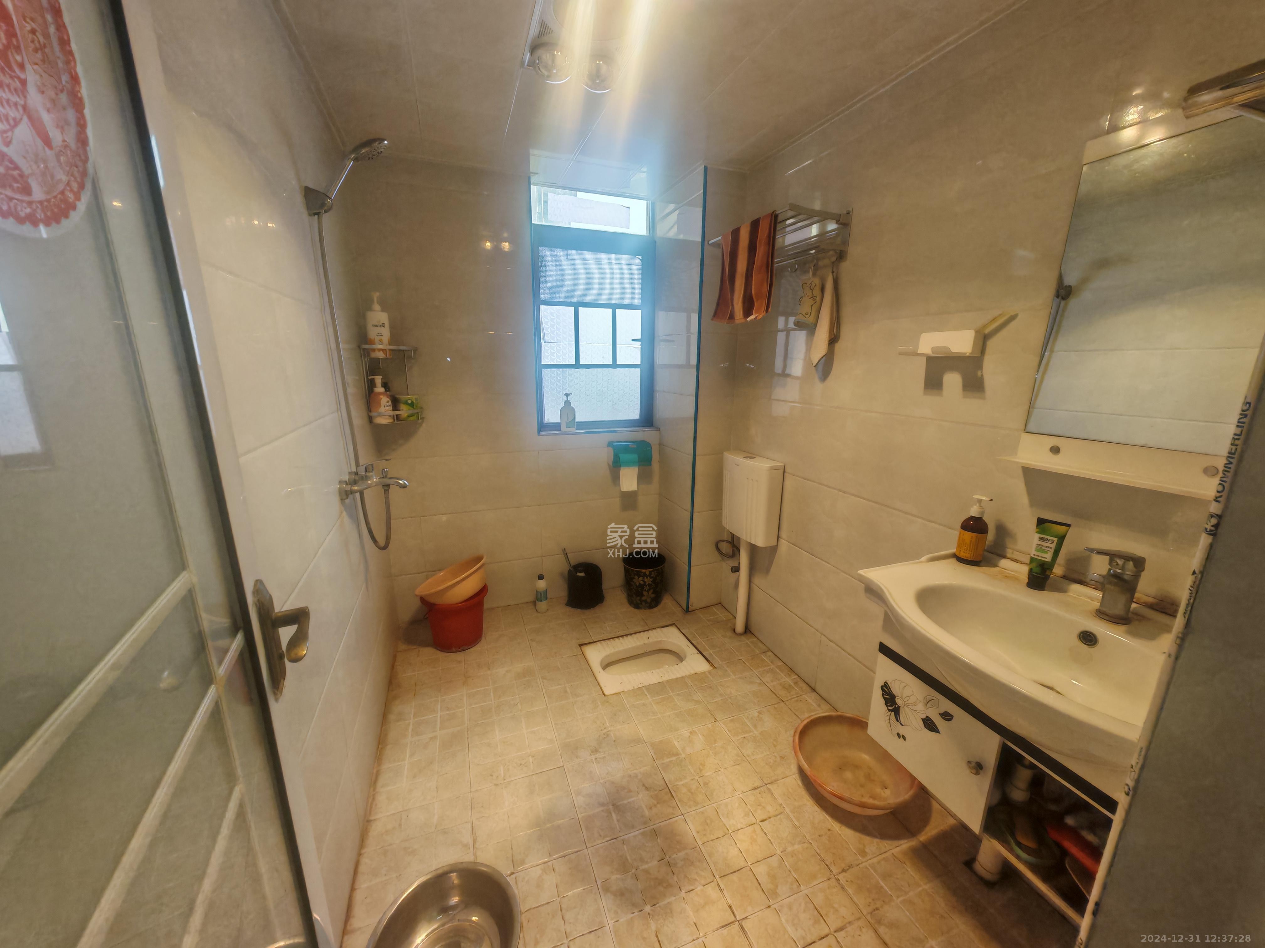 江山帝景雅典  2室2厅1卫    2400.0元/月 江山帝景雅典  2室2厅1卫    2400.0元/月室内图