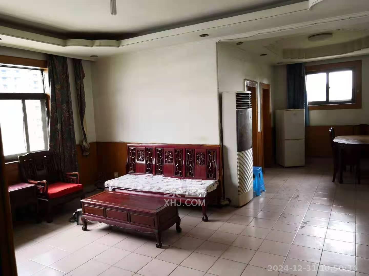 东风路汽车城宿舍  3室1厅1卫    1600.0元/月 东风路汽车城宿舍  3室1厅1卫    1600.0元/月室内图