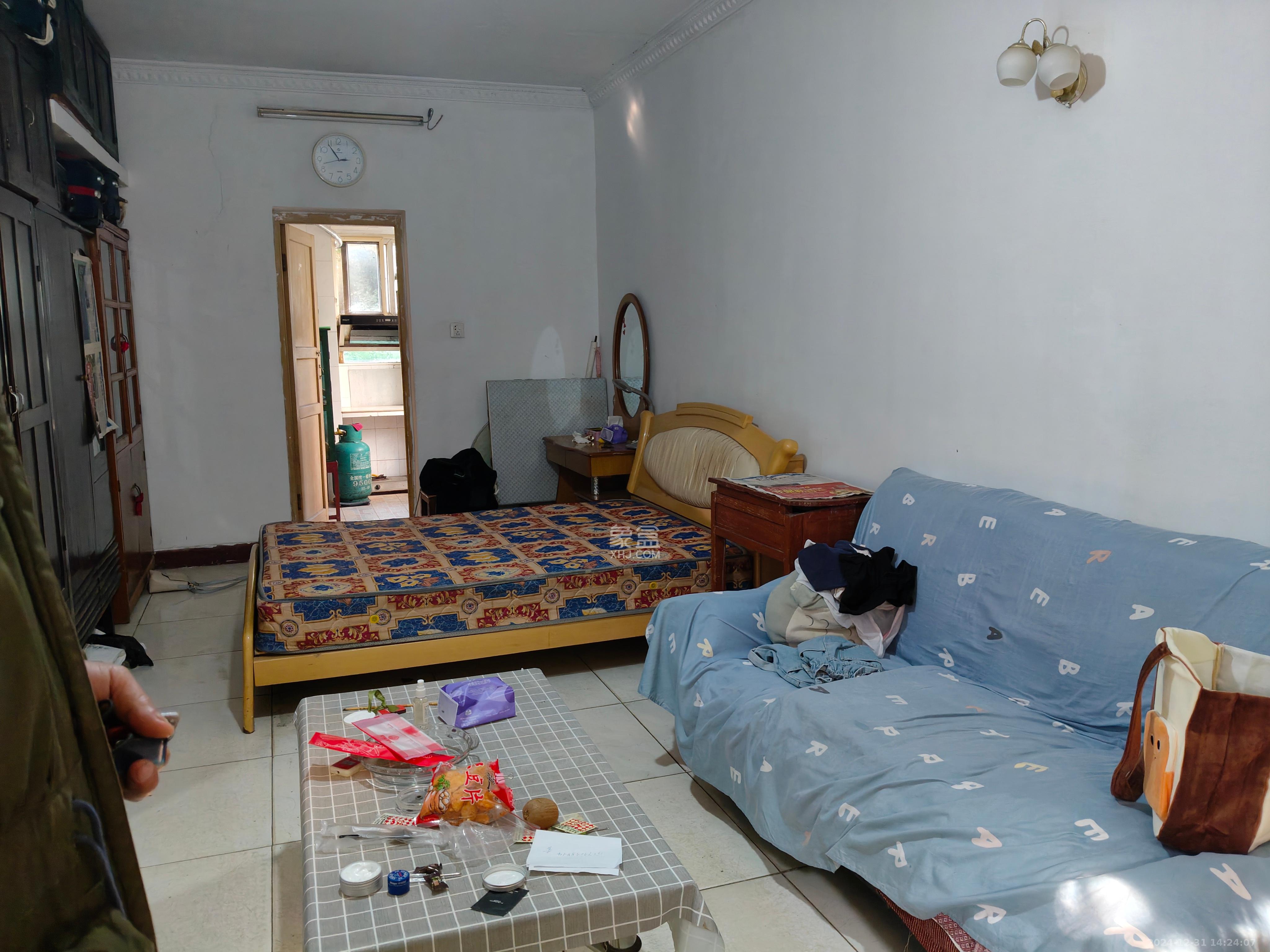 中建五局信和苑二区 1室1厅1卫 800.0元/月 中建五局信和苑二区 1室1厅1卫 800.0元/月室内图