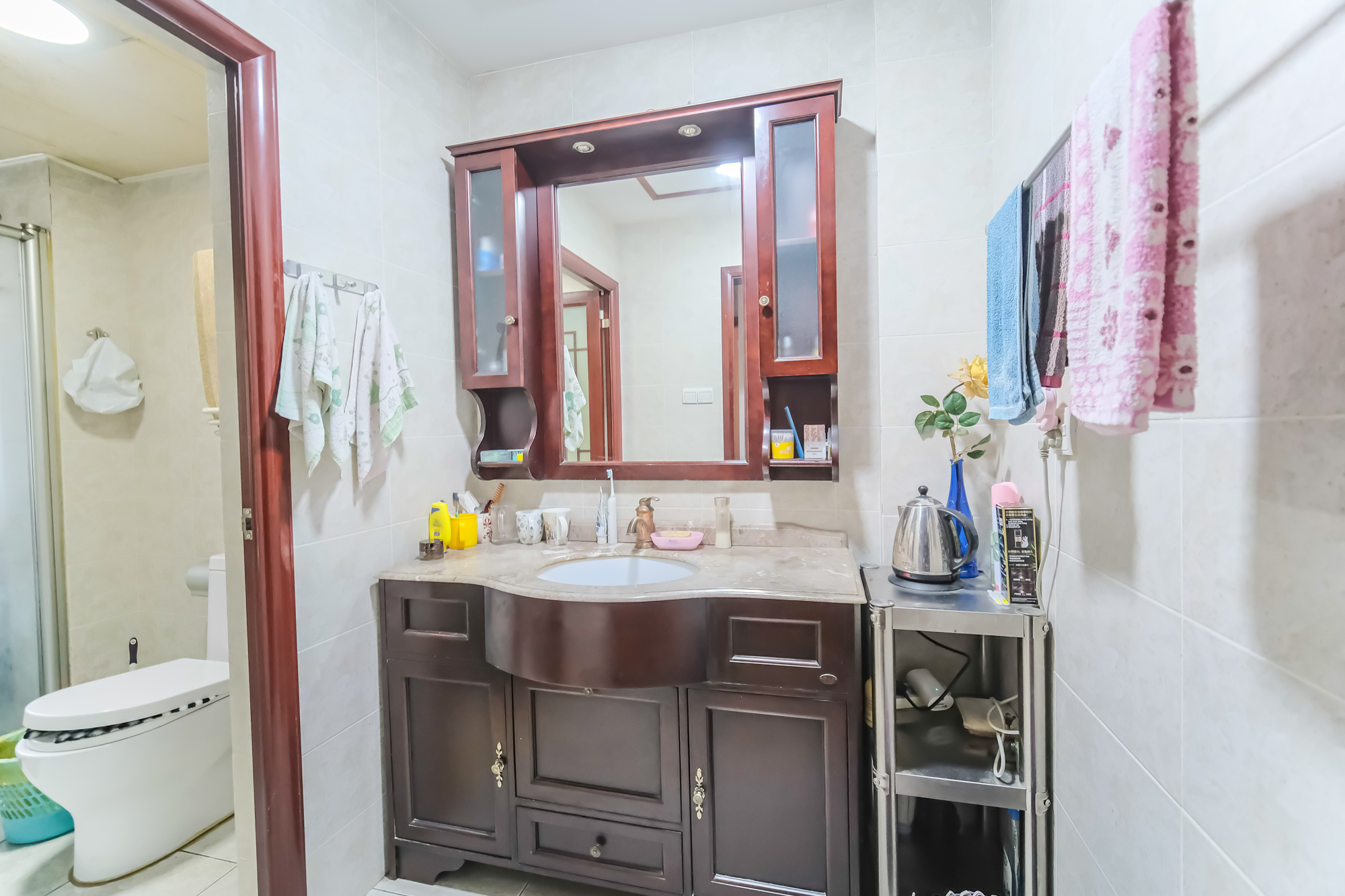 山水湾  5室2厅3卫    268.0万 山水湾  5室2厅3卫    268.0万卫生间